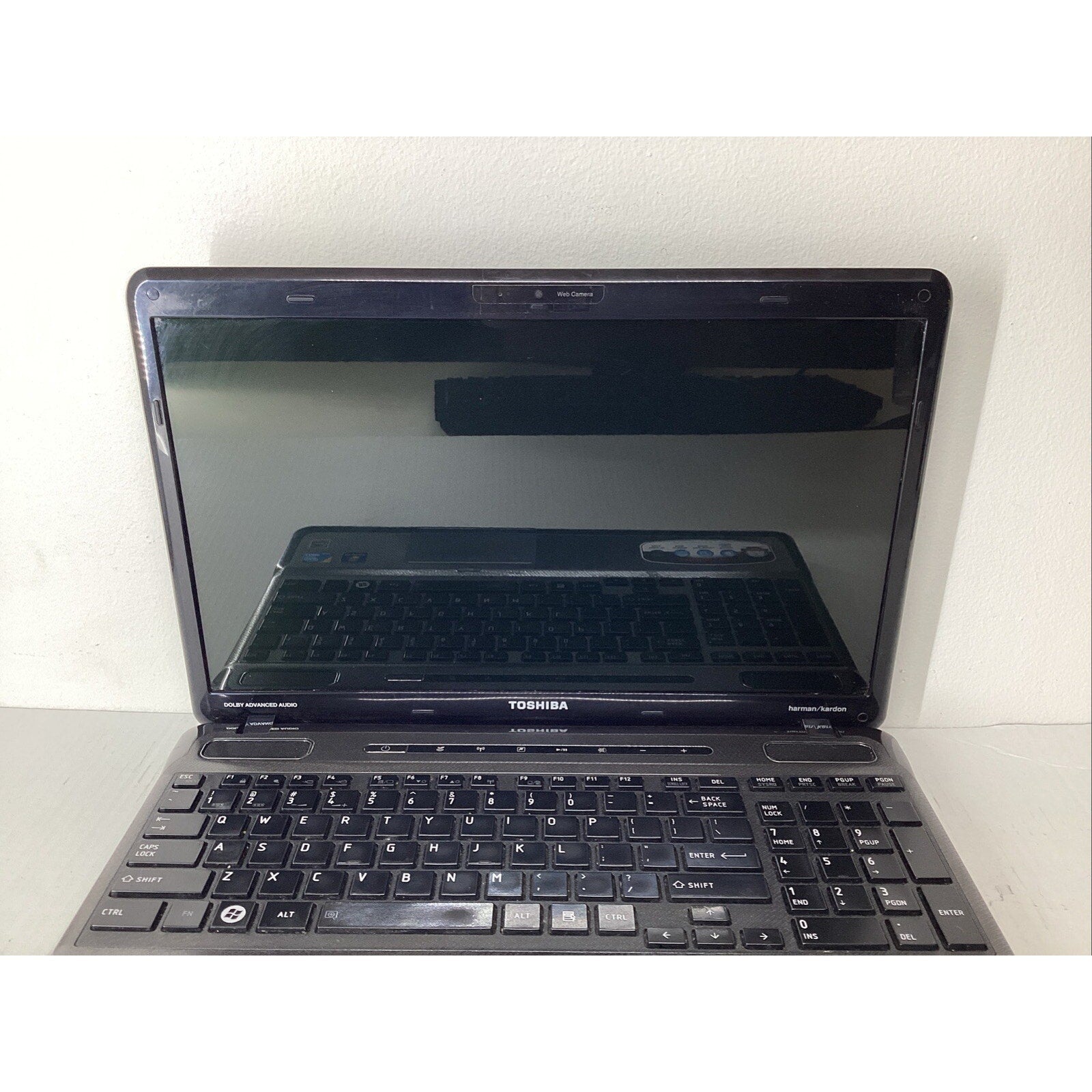 Toshiba Satellite A665-S6086 15" Laptop Intel Core i3 4GB RAM No HDD - For Parts