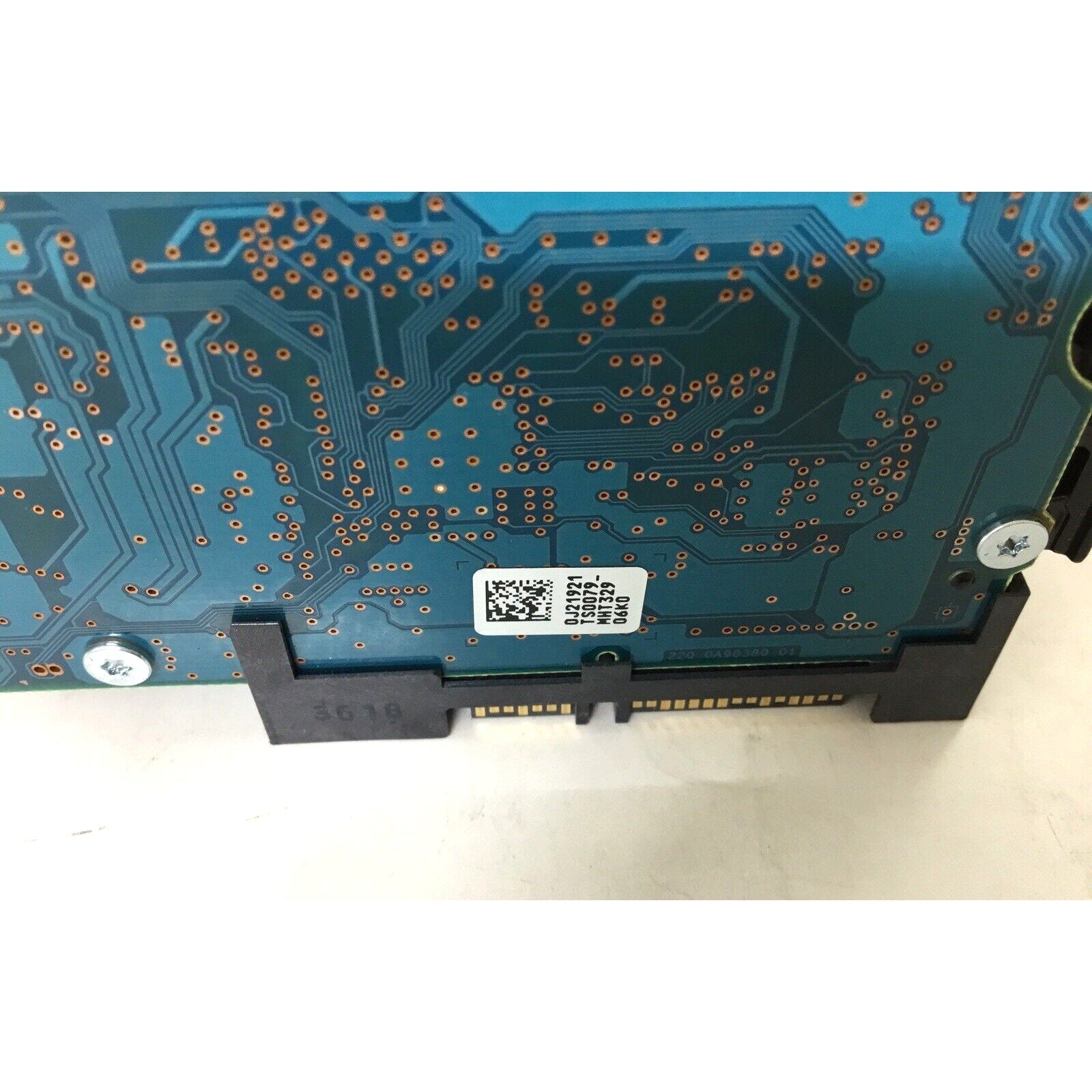 Toshiba 2TB HDD 7200RPM 64MB Cache SATA III 6.0Gb/s 3.5" Hard Drive DT01ACA200