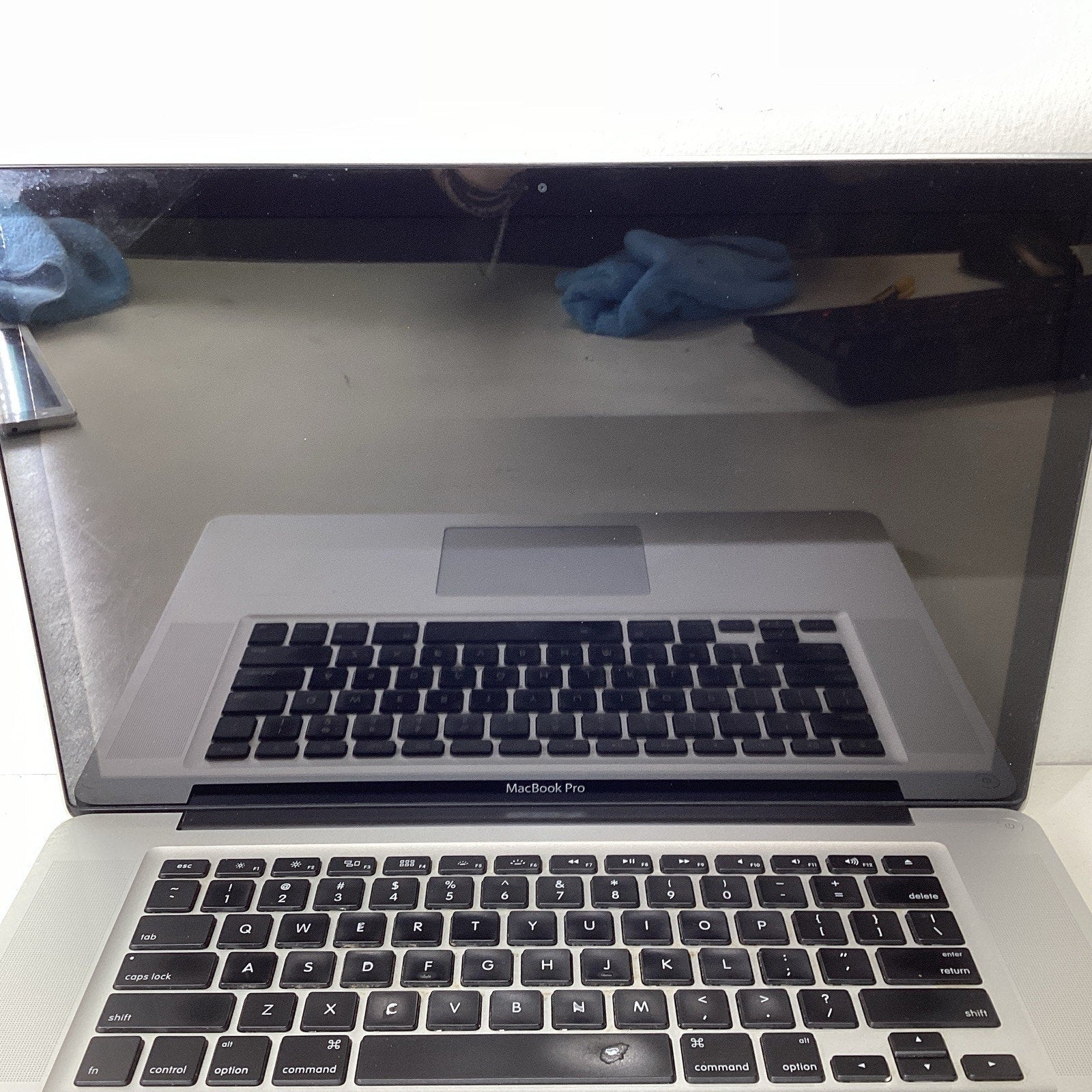 Apple MacBook Pro A1286 15" 4GB RAM 500GB HDD - For Parts