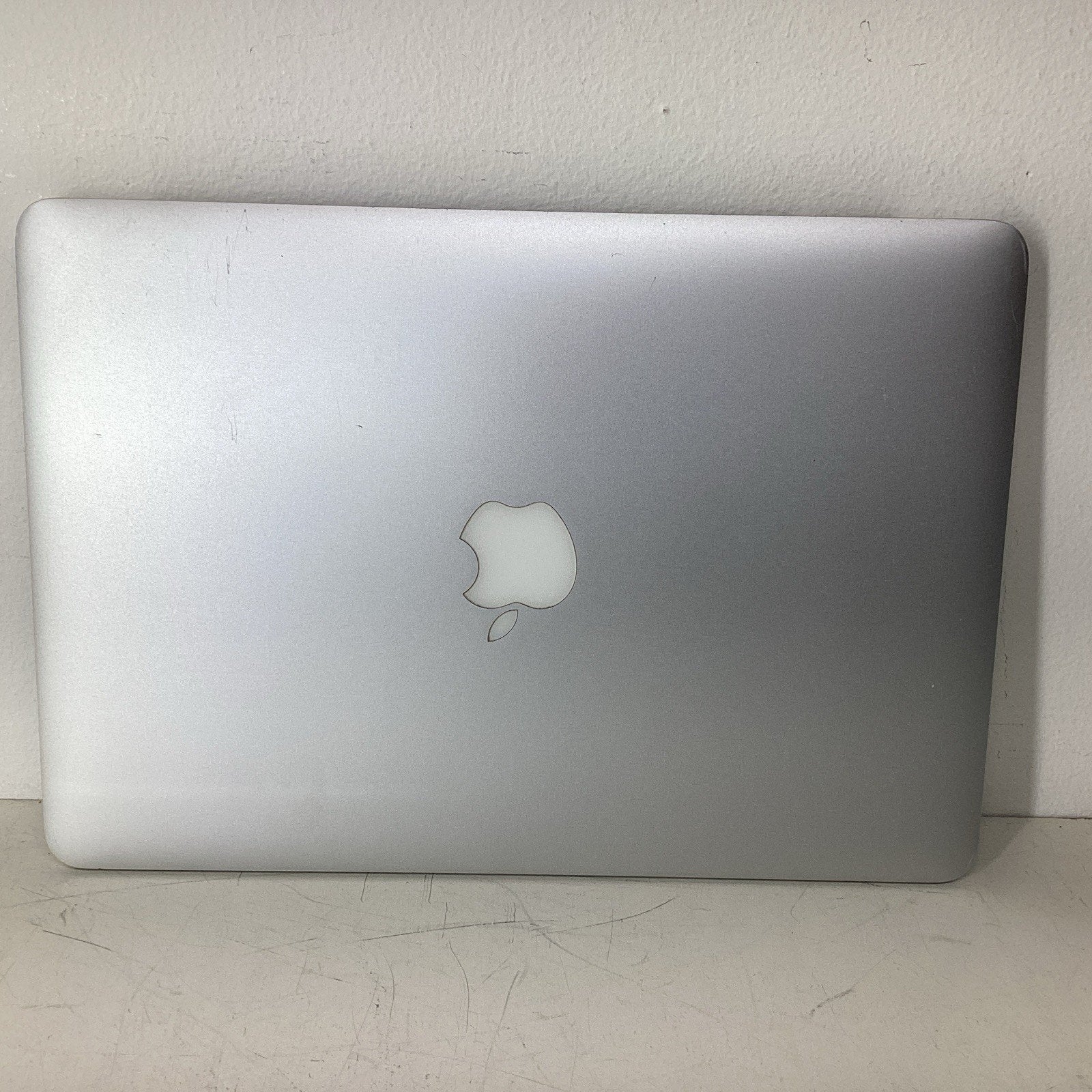A1425 Apple MacBook Pro 13-inch Intel Core Duo 8GB RAM - For Parts