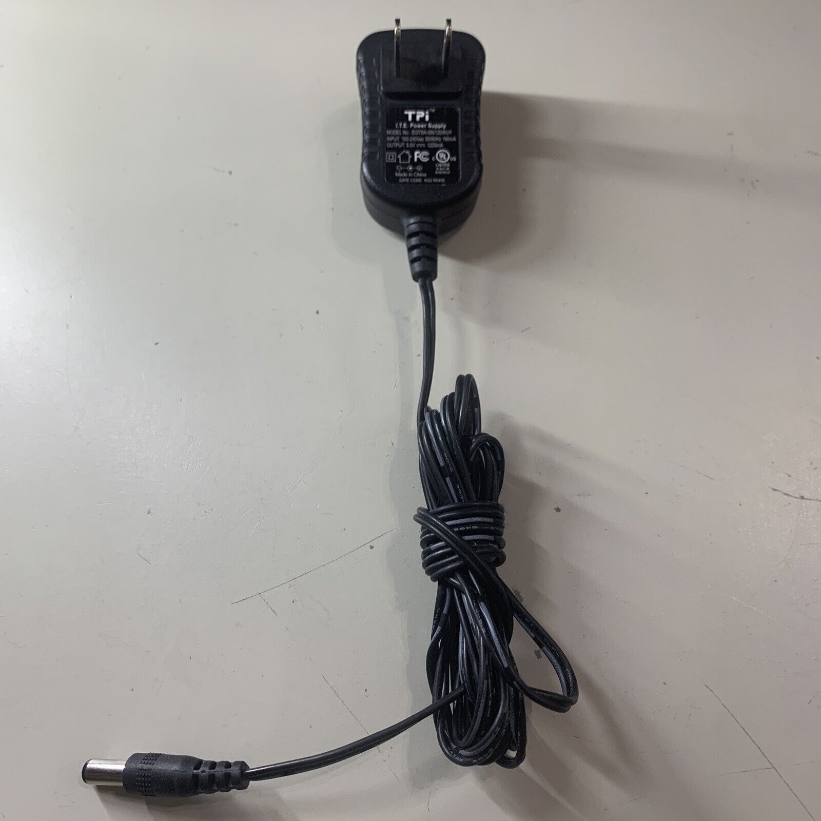 TPI EGTSA-050120WUY 5V 1200mA I.T.E. Power Supply Adapter - Output: 5.0V, 1.2A