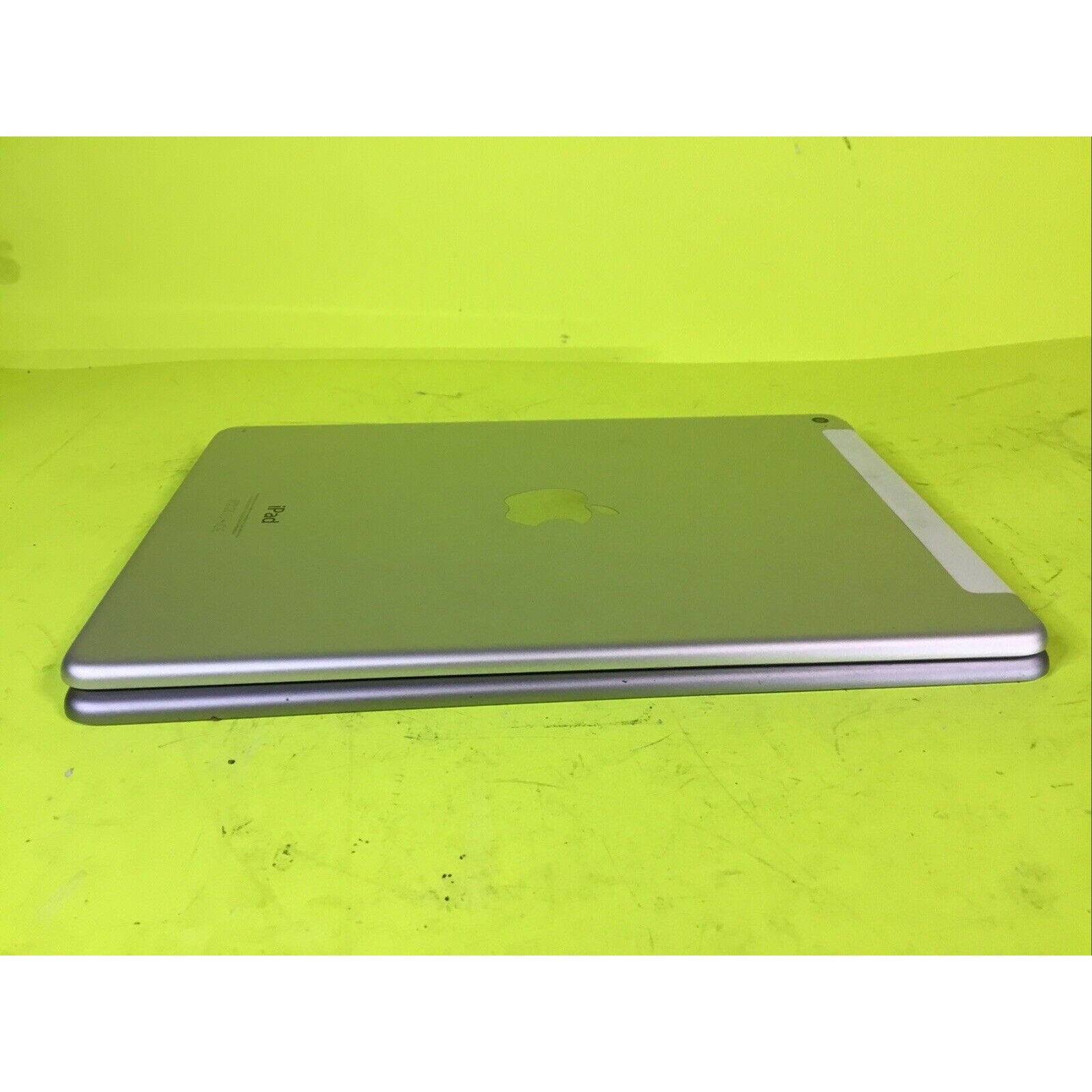 Lot of 2 Apple iPad Air 2 FOR PARTS REPAIR or RECYCLE