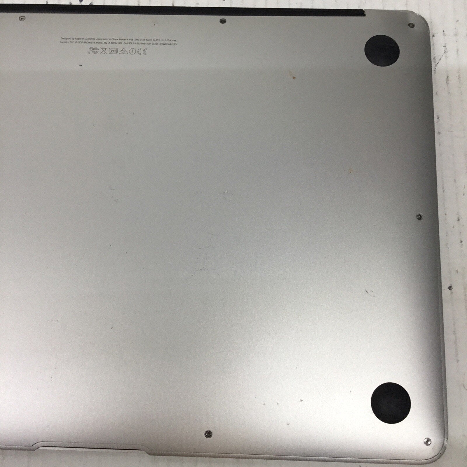 Apple MacBook Air A1466 For Parts READ DESC