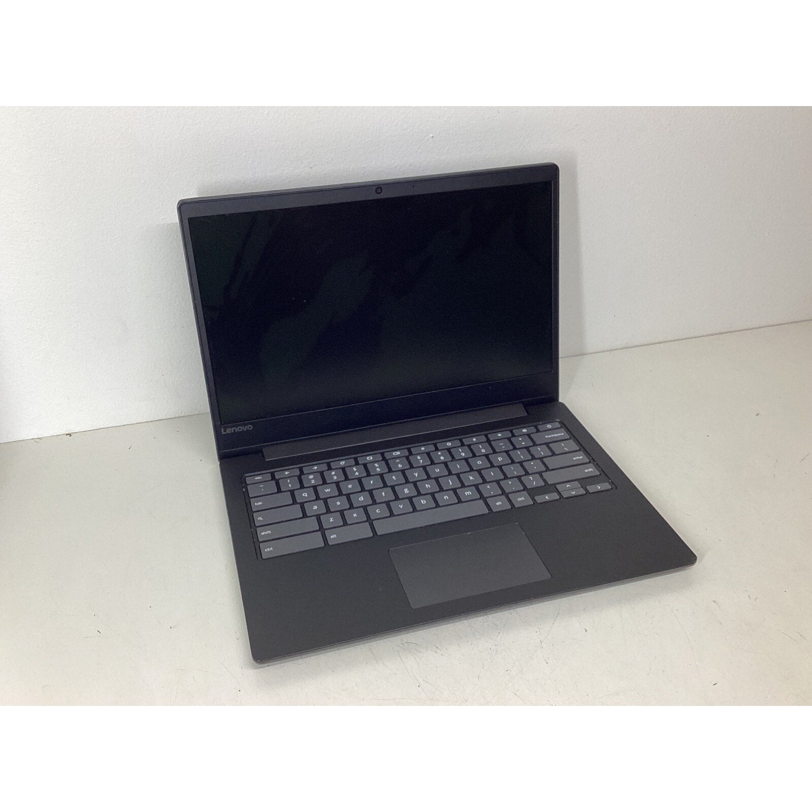 Lenovo Chromebook S330 81JW 14'' MediaTek, 64GB SSD, 4GB RAM - For Parts