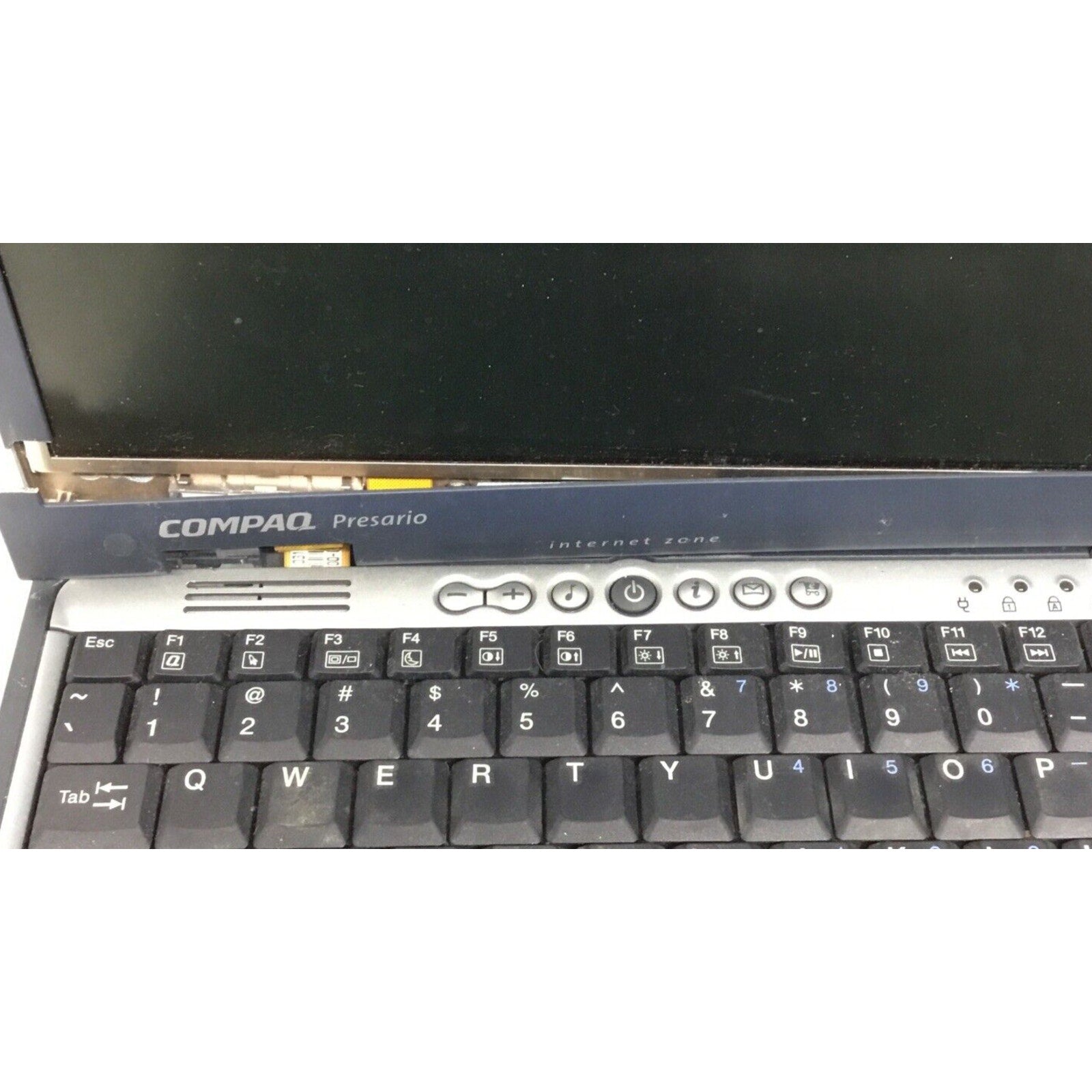READ Parts Only Compaq Presario 1700T Celeron / No Adapter / No HDD / No Memory