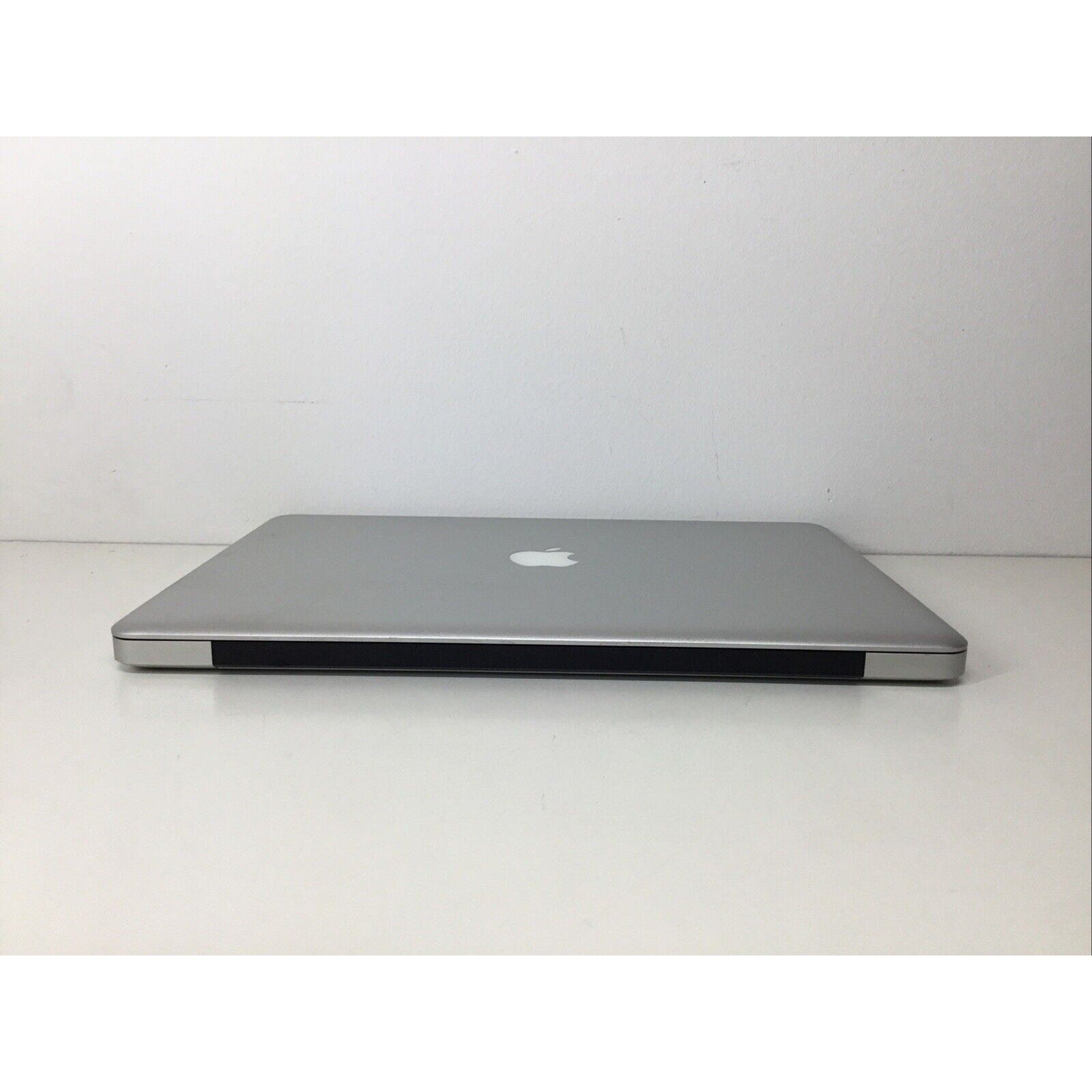 Apple MacBook Pro A1286 15" Silver Laptop 2010