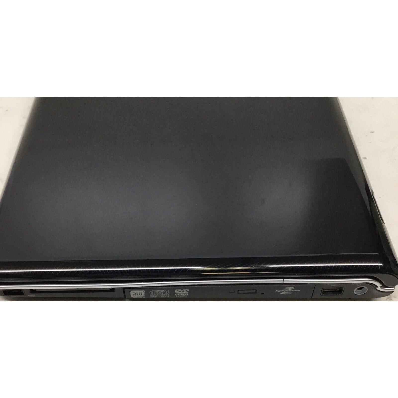For Parts Only Hp Pavillion Dv9000 No Adapter / Screen doesn't turn on