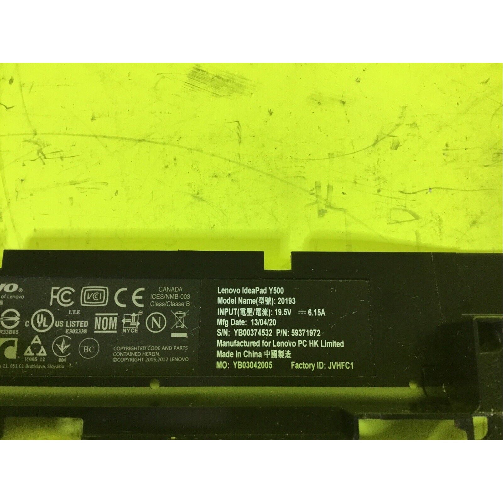 Lenovo Ideapad Y500 Mid Frame