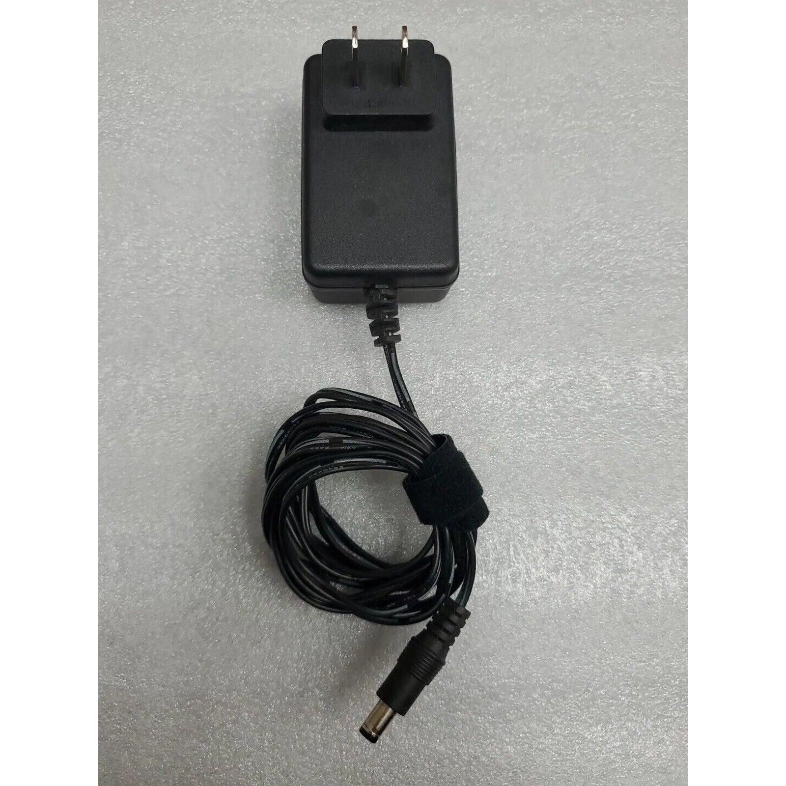 Leader Electronics Inc. MT20-21120-A00F AC Power Adapter 12V 750mA 503913-004