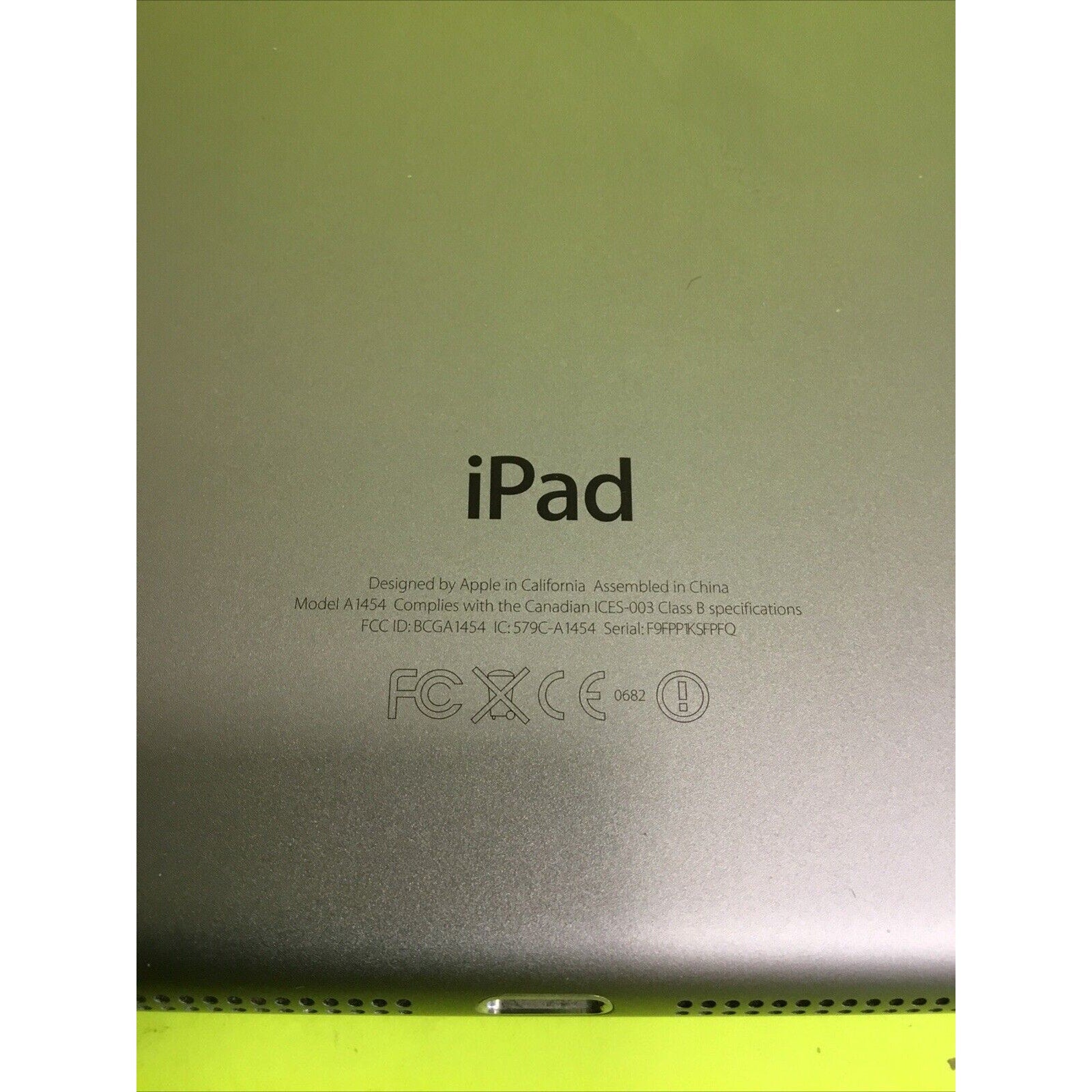 Lot of 4 Apple iPad Mini 1 and 2 FOR PARTS GOLD or RARE EARTH RECYCLE