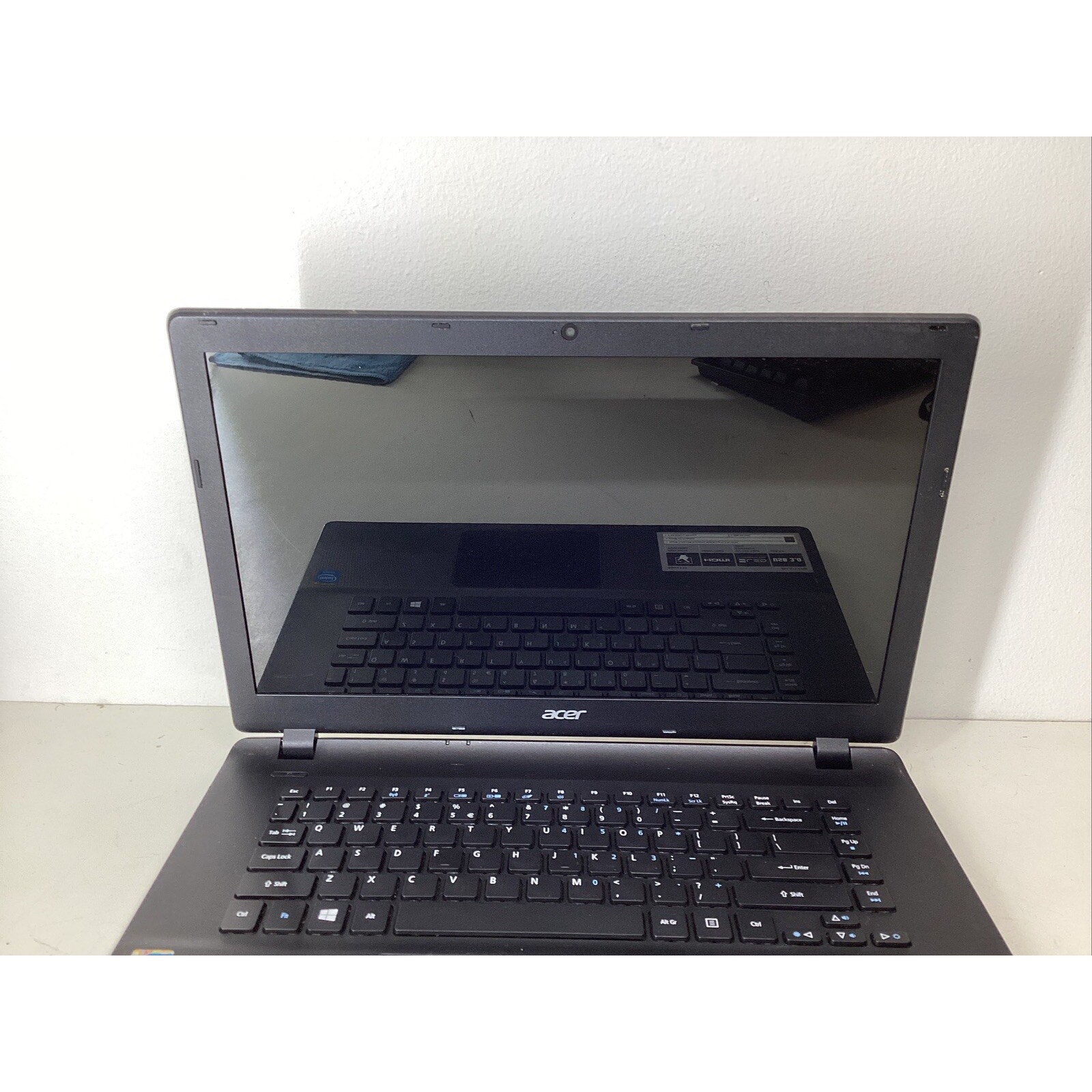 Acer Aspire E 15 E51-511- C590 Intel Celeron N2830 No HDD - For Parts