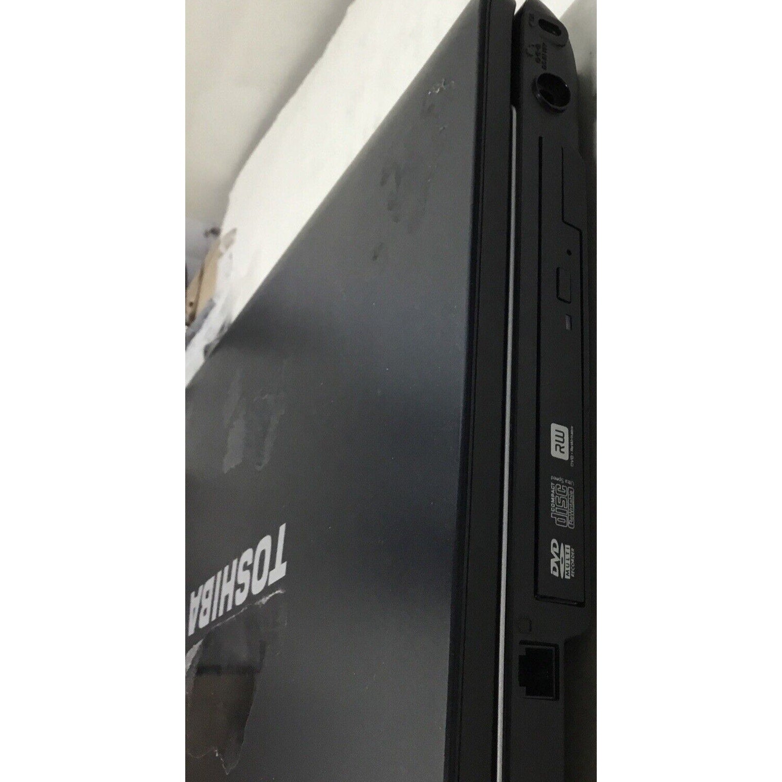 Toshiba Satellite A205-S5809 15" Laptop Intel Core 2 Duo No Adapter (READ DESC)