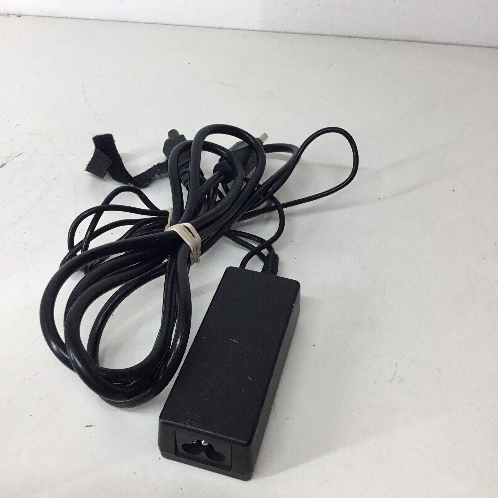 Genuine 19V HP Power Adapter PPP018H OEM Charger