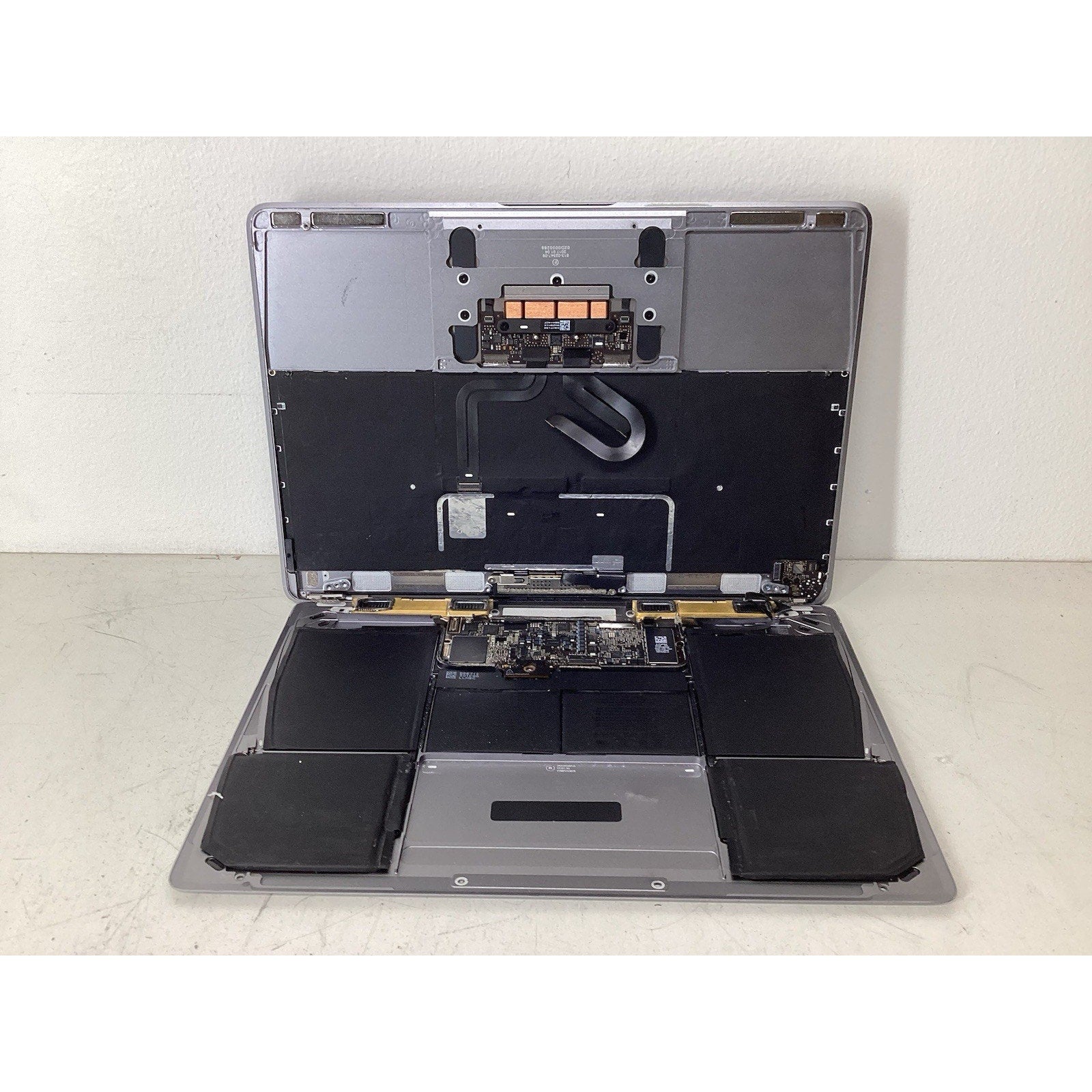 Apple MacBook A1534 12" 2015 Intel Core M 8GB RAM - For Parts