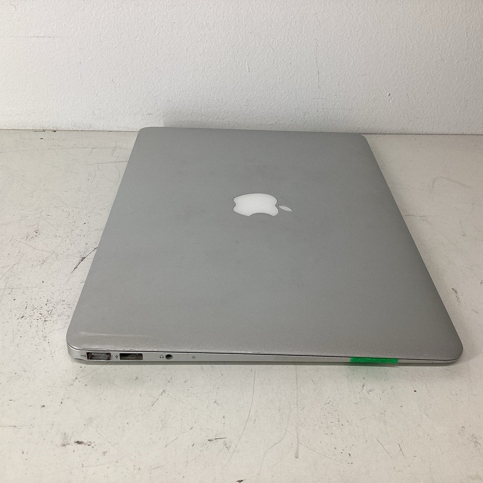 Apple MacBook Air 13" A1466 Intel Core i5 1.6GHz 4GB Ram 256GB SSD - For Parts