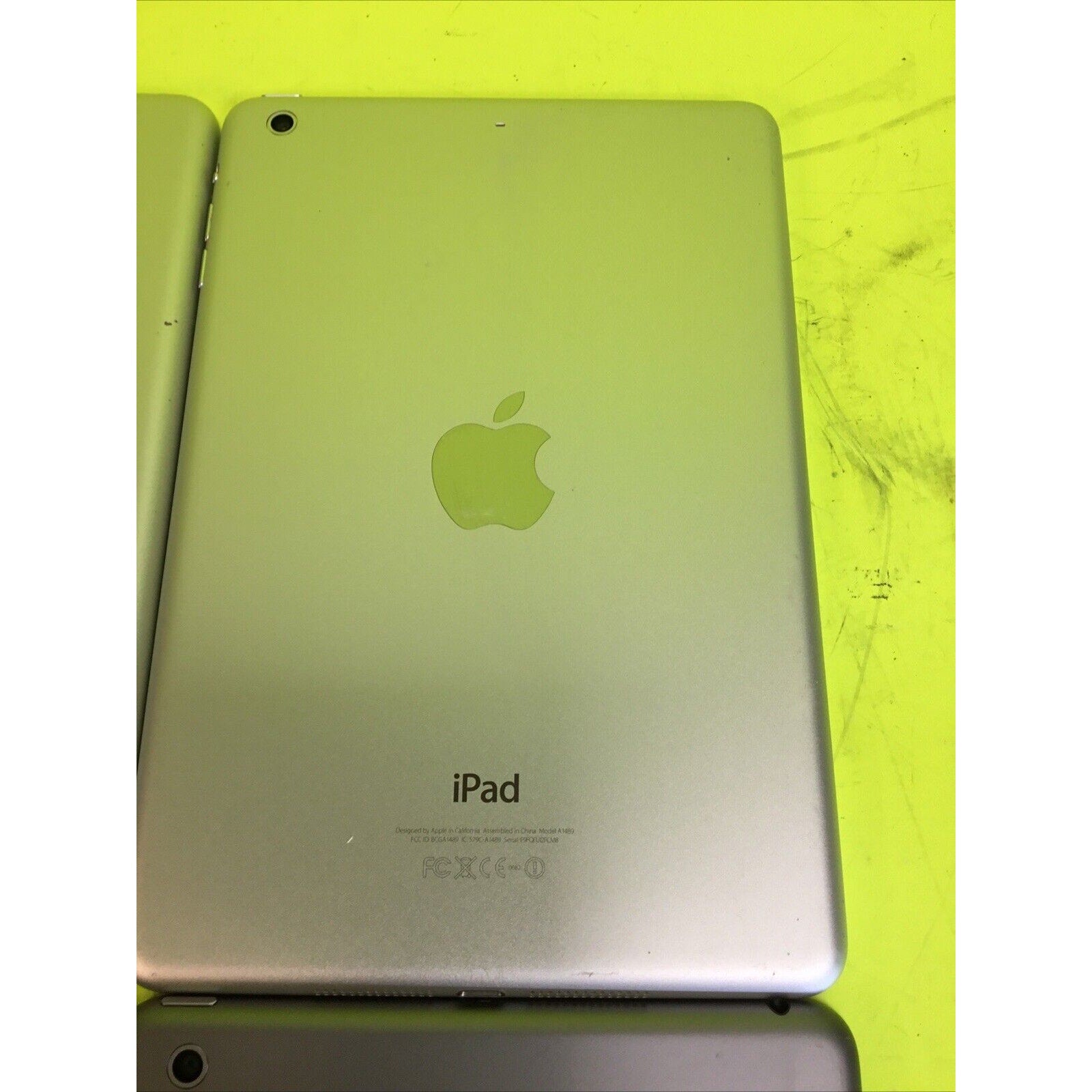 Lot of 4 Apple iPad Mini 1 and 2 FOR PARTS GOLD or RARE EARTH RECYCLE
