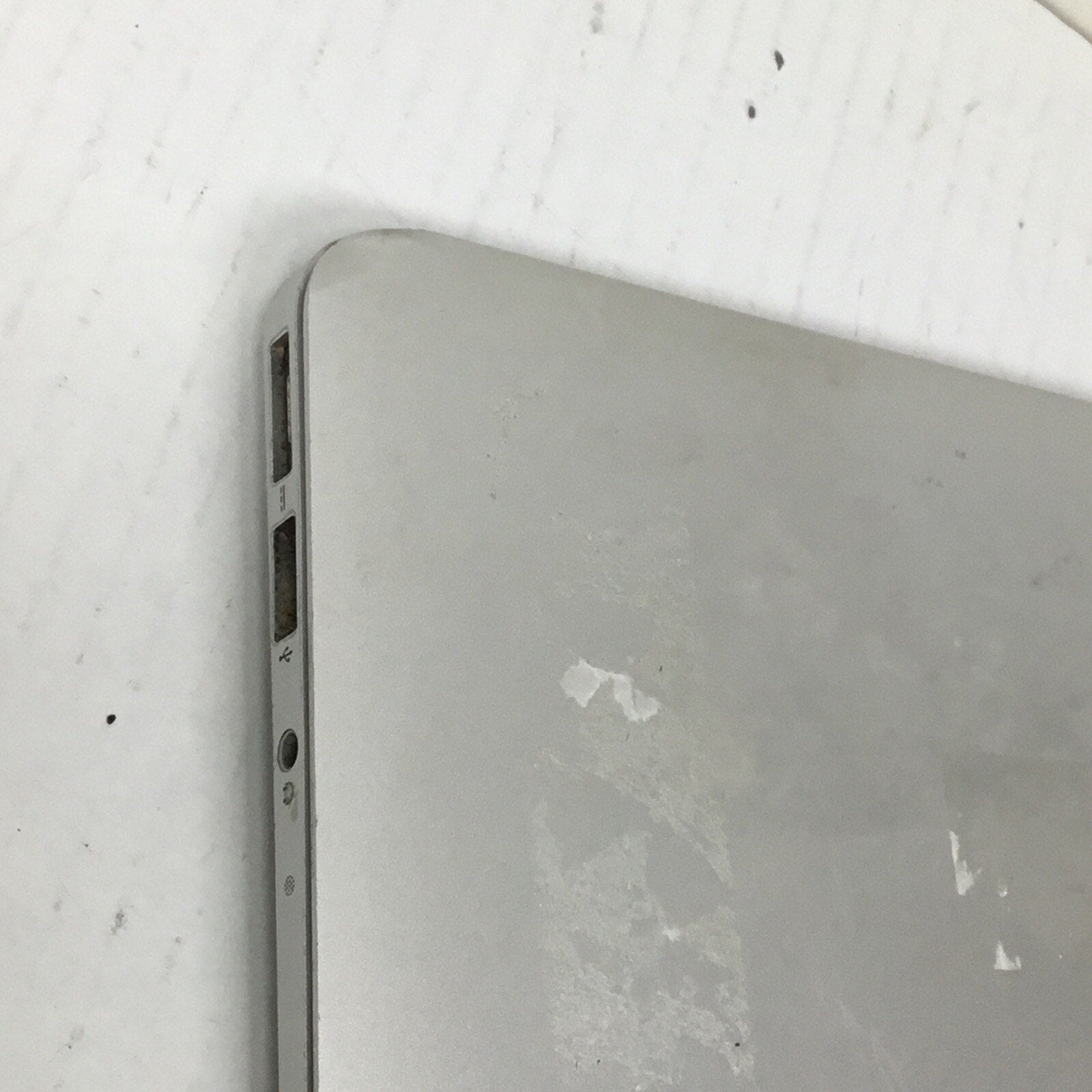 Apple MacBook Air 11" A1466 for Parts READ DESC