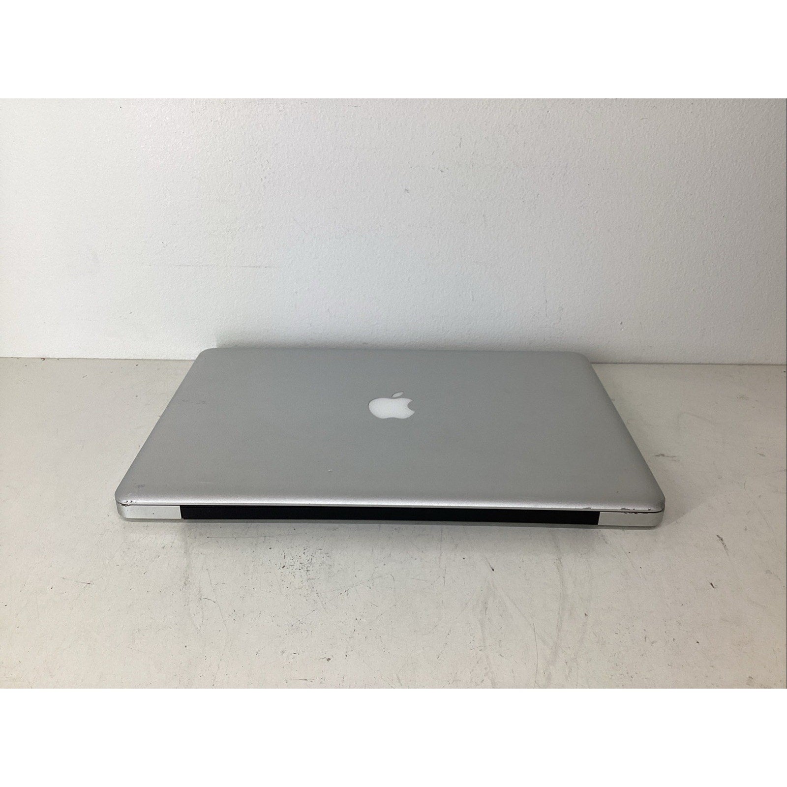 Apple MacBook Pro 2010 Model A1286 Silver Missing Parts (READ) - For Parts