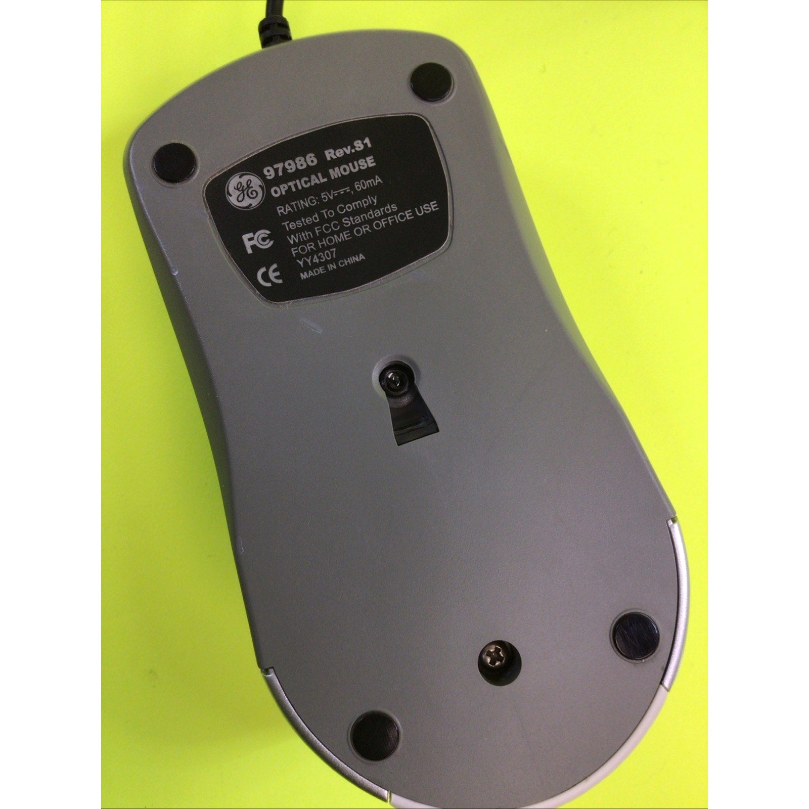 Vintage GE 97986 Rev. S1 PS/2 Optical Mouse