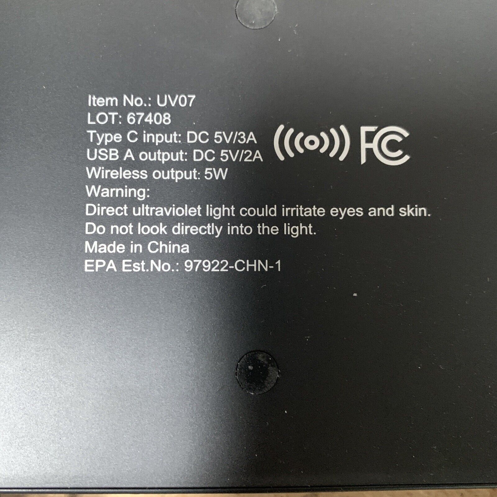 Arctic Silver UV SANITIZER DESK CLOCK WITH WIRELESS CHARGING - UV07-US