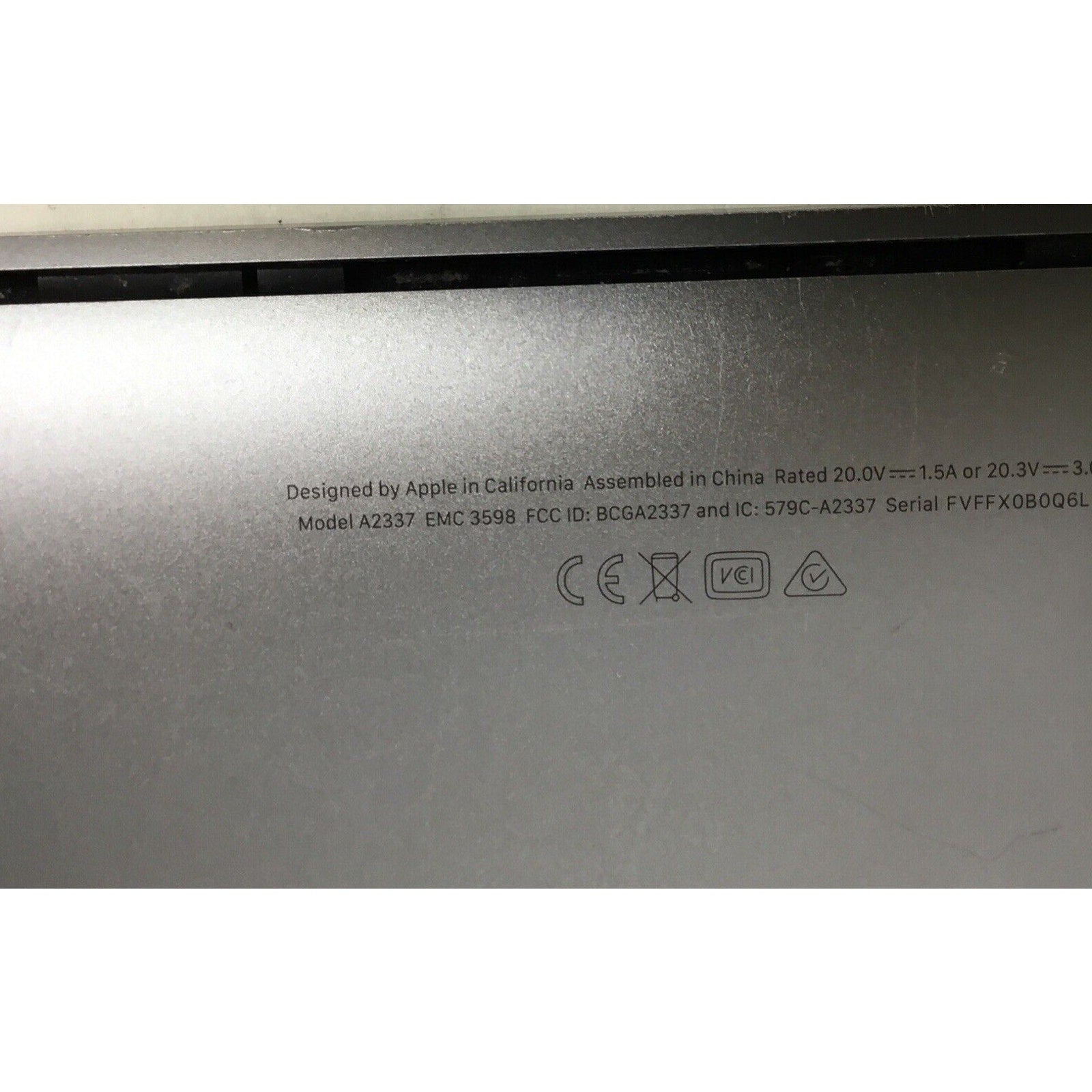 Apple MacBook Air 13" 2020 A2337 Apple M1 8GB DDR4 251GB SSD READ DESC