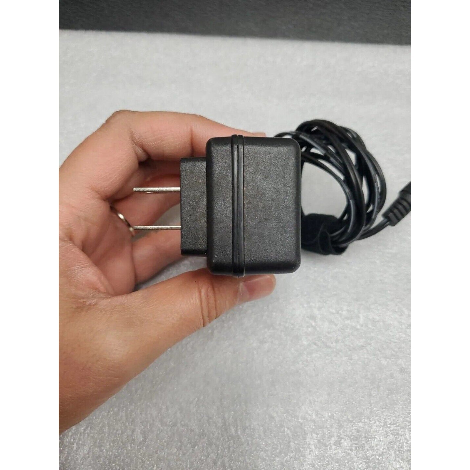 Leader Electronics Inc. MT20-21120-A00F AC Power Adapter 12V 750mA 503913-004