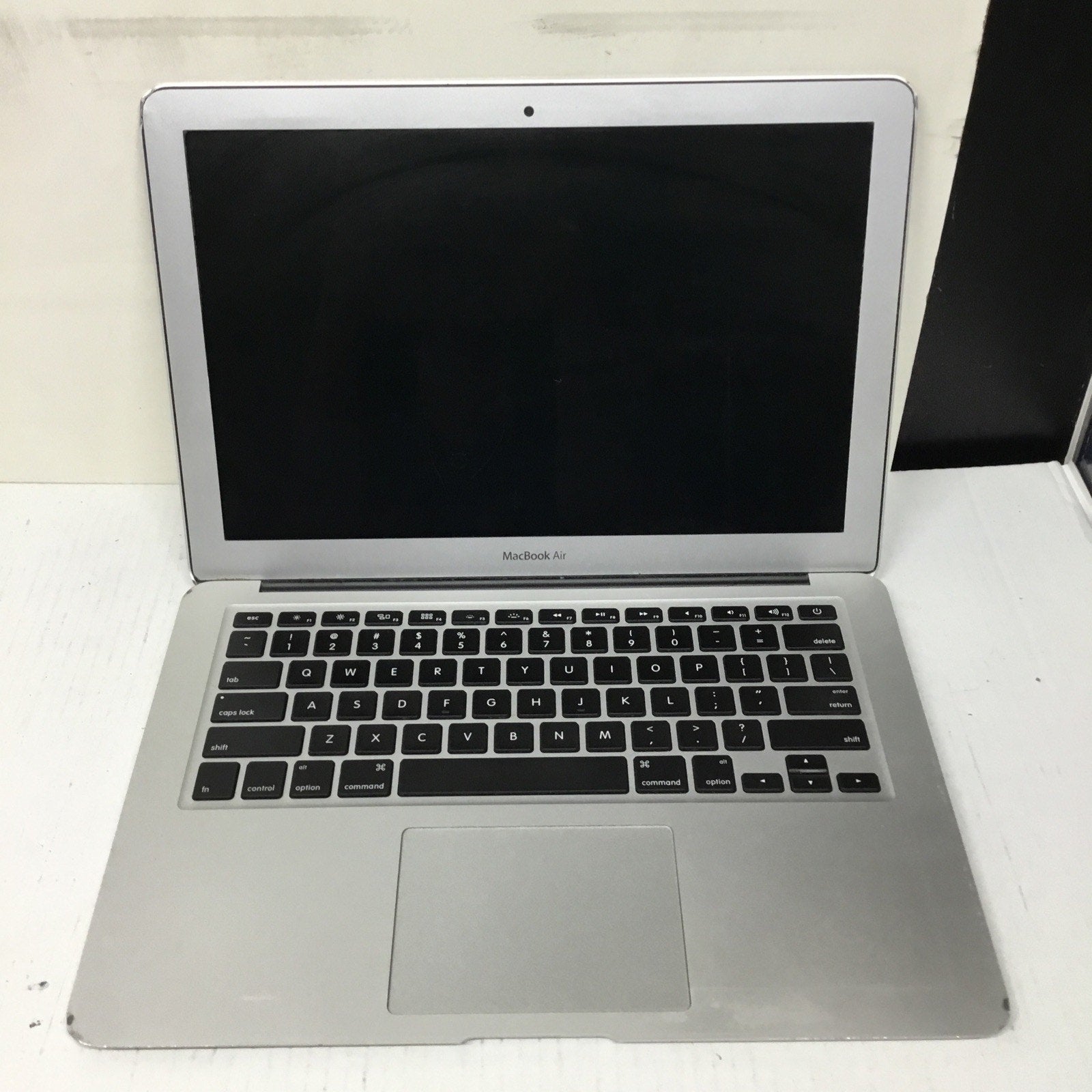 Macbook Mac Book Air Model A1466 Laptop FOR PARTS / Repair