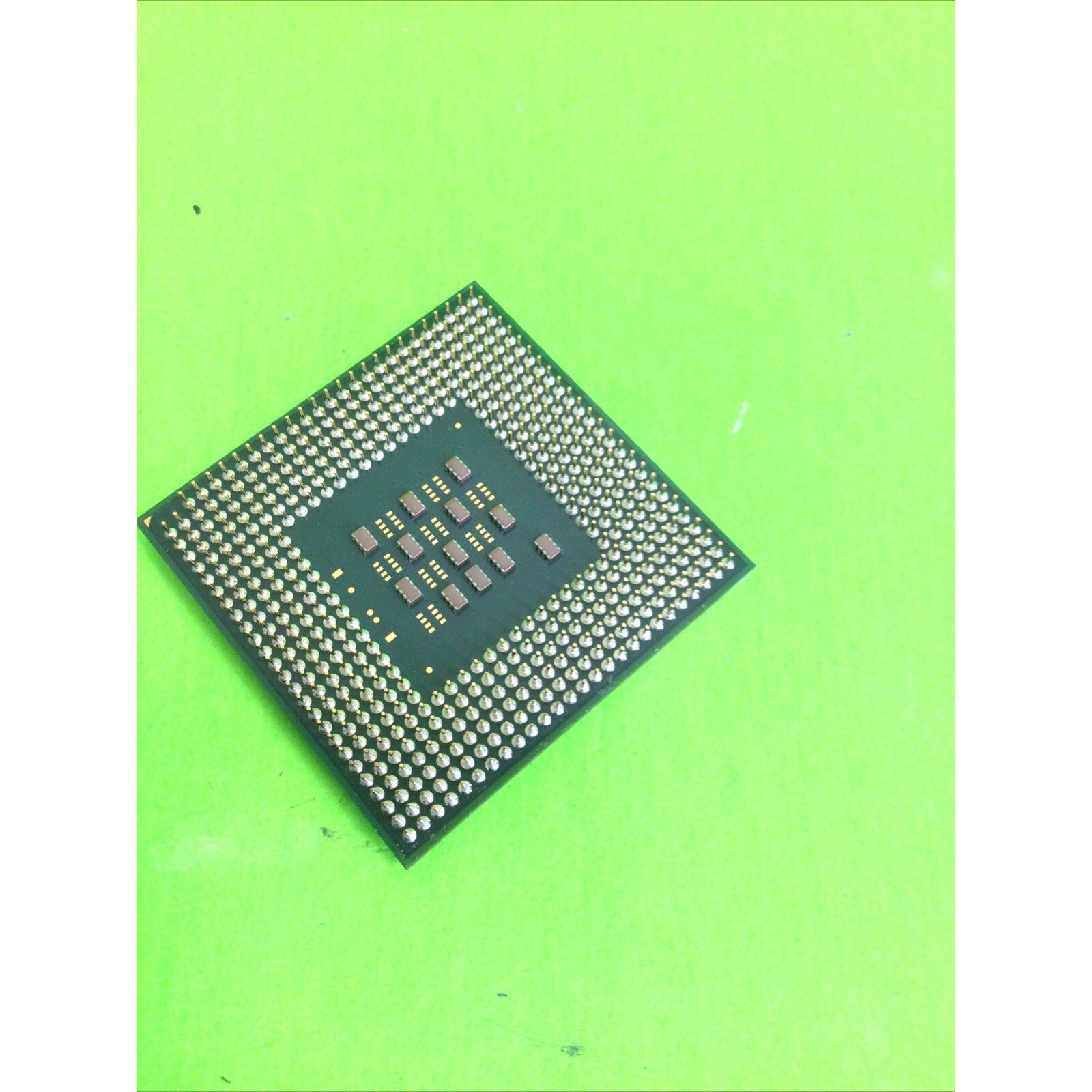 Intel Celeron 2.40 GHz SL6VU