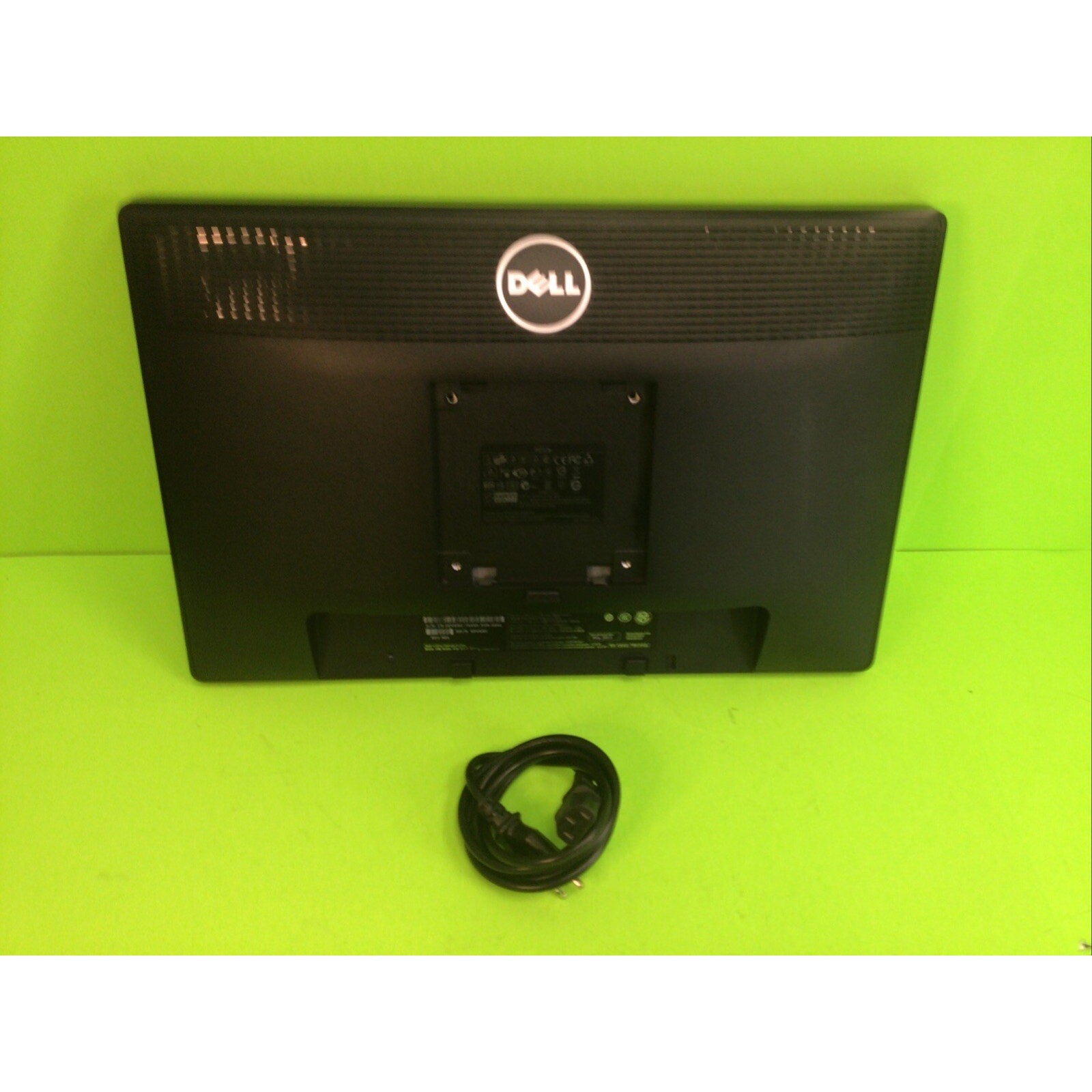 Dell P1913t 19" Widescreen Monitor DVI/VGA/DP Monitor w Power Cable