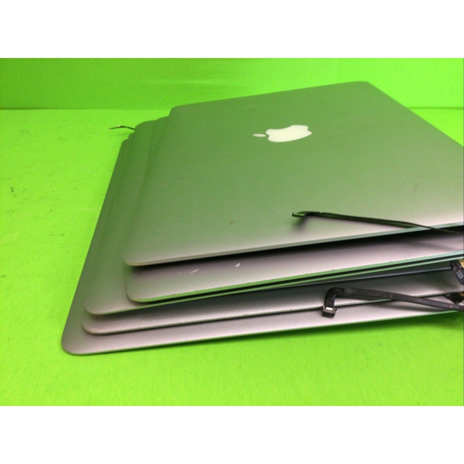 Lot of 6 MacBook Screens FOR PARTS GOLD RECOVERY or RARE EARTH RECOVERY