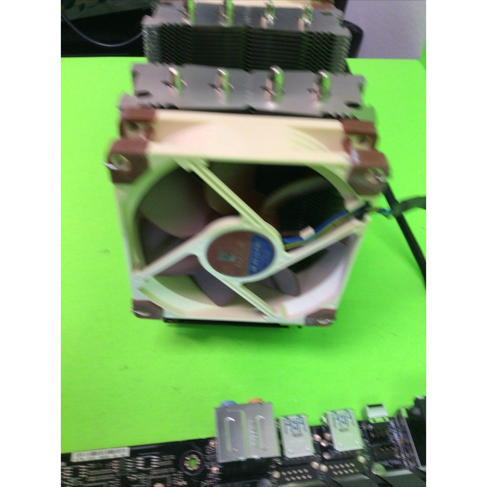 ASUS Pro WS C621-64L SAGE Motherboard Intel C621 LGA 3647 DDR4 w/CPU HEATSINK