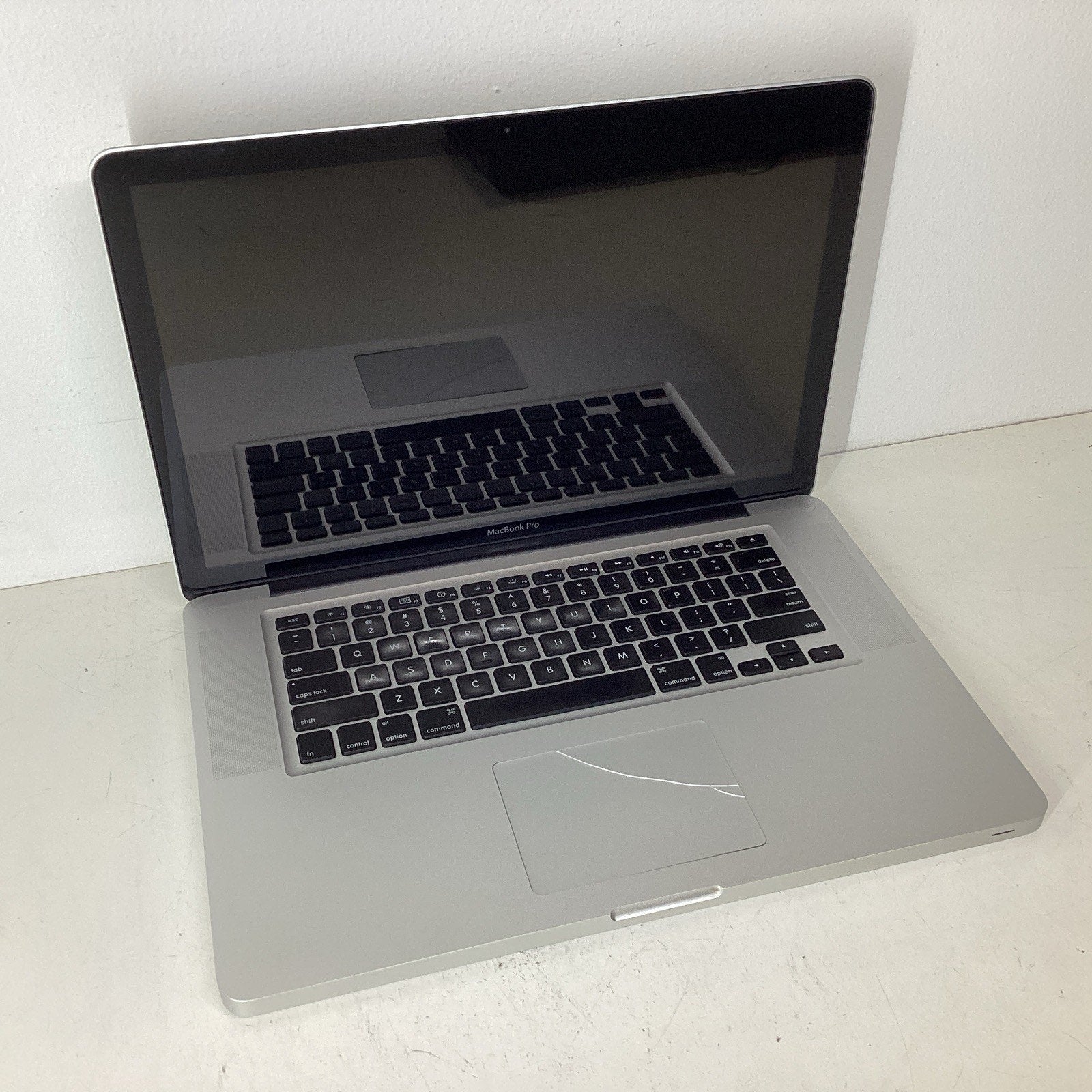 MacBook Pro 15" A12866 i5 Core 4GB RAM 320GB HDD - For Parts (READ)