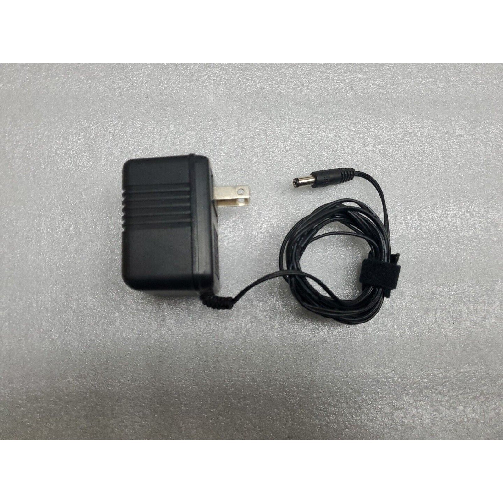 YH-071000AUL AC-DC ADAPTOR US 7.5V 1A 1000mA 120V~60Hz 140mA 5.5mmx2.1mm
