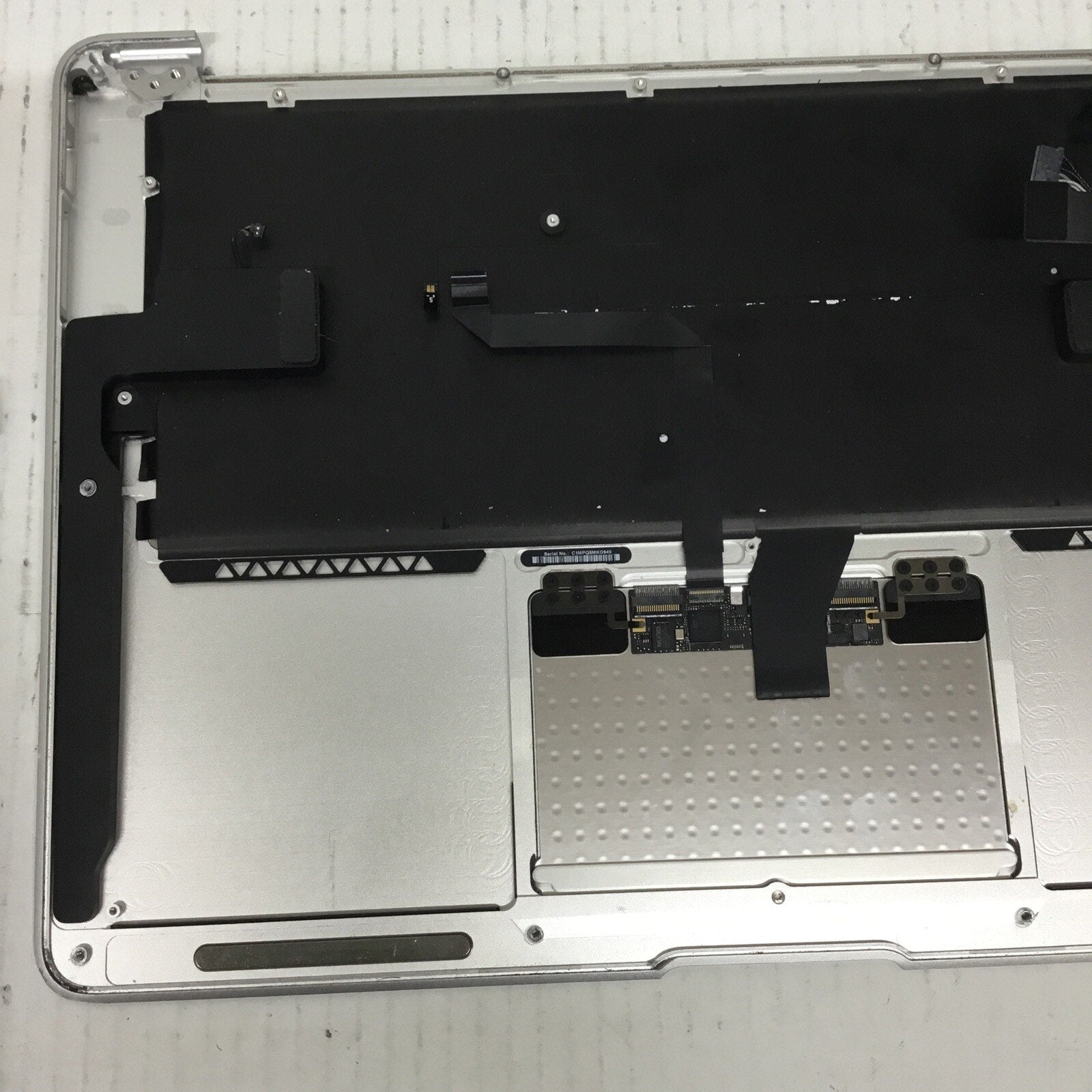 2017 MacBook Air A1466 Top Case keyboard Trackpad No Batt READ DESC