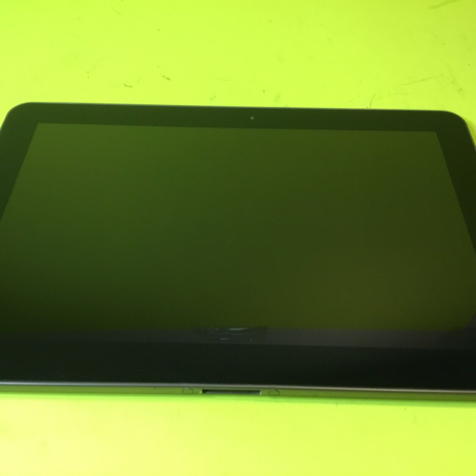 Untested Samsung Tab 10.1 GT-P7510MA FOR PARTS RECYCLE or REPAIR