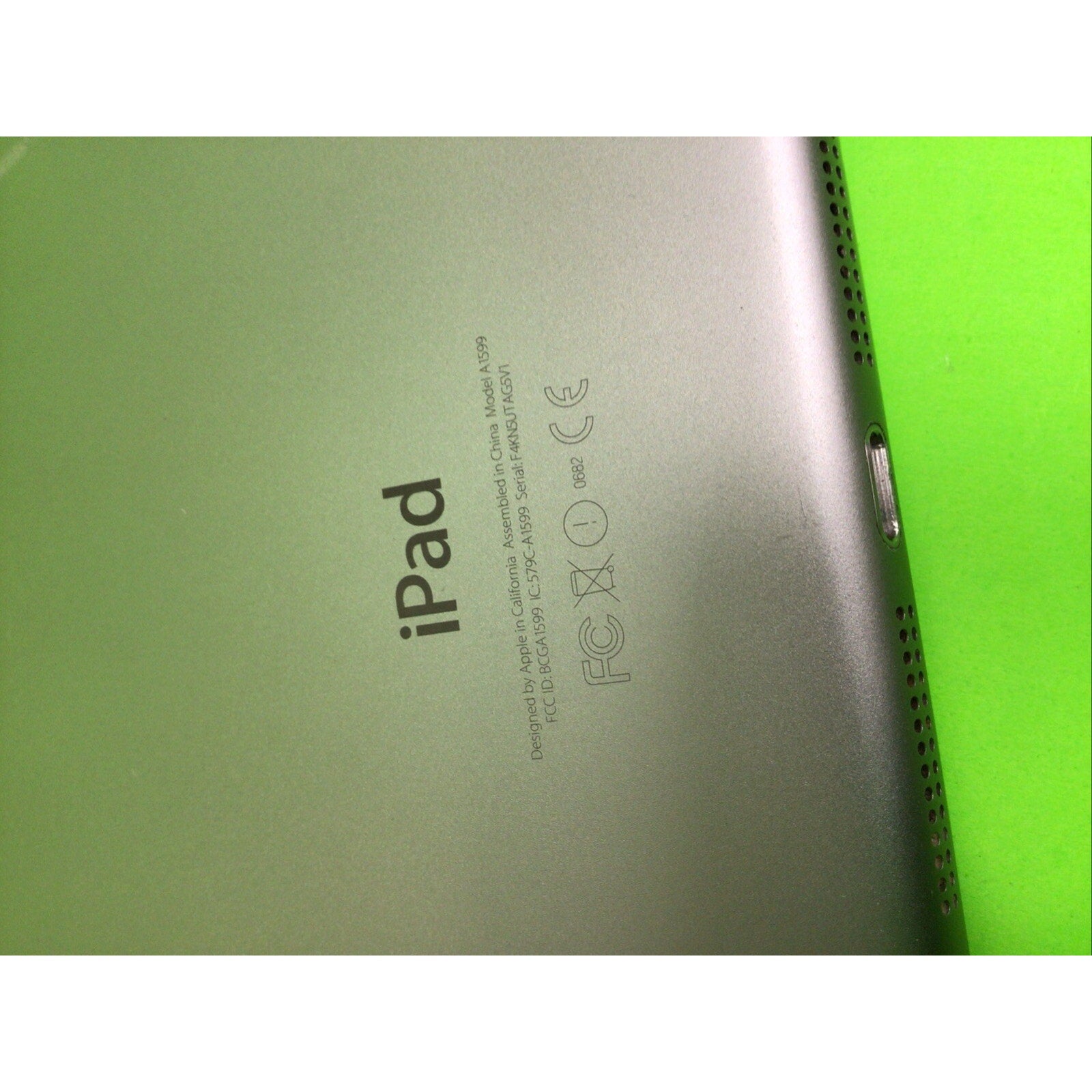 iPad Mini 3rd Gen A1599 FOR PARTS
