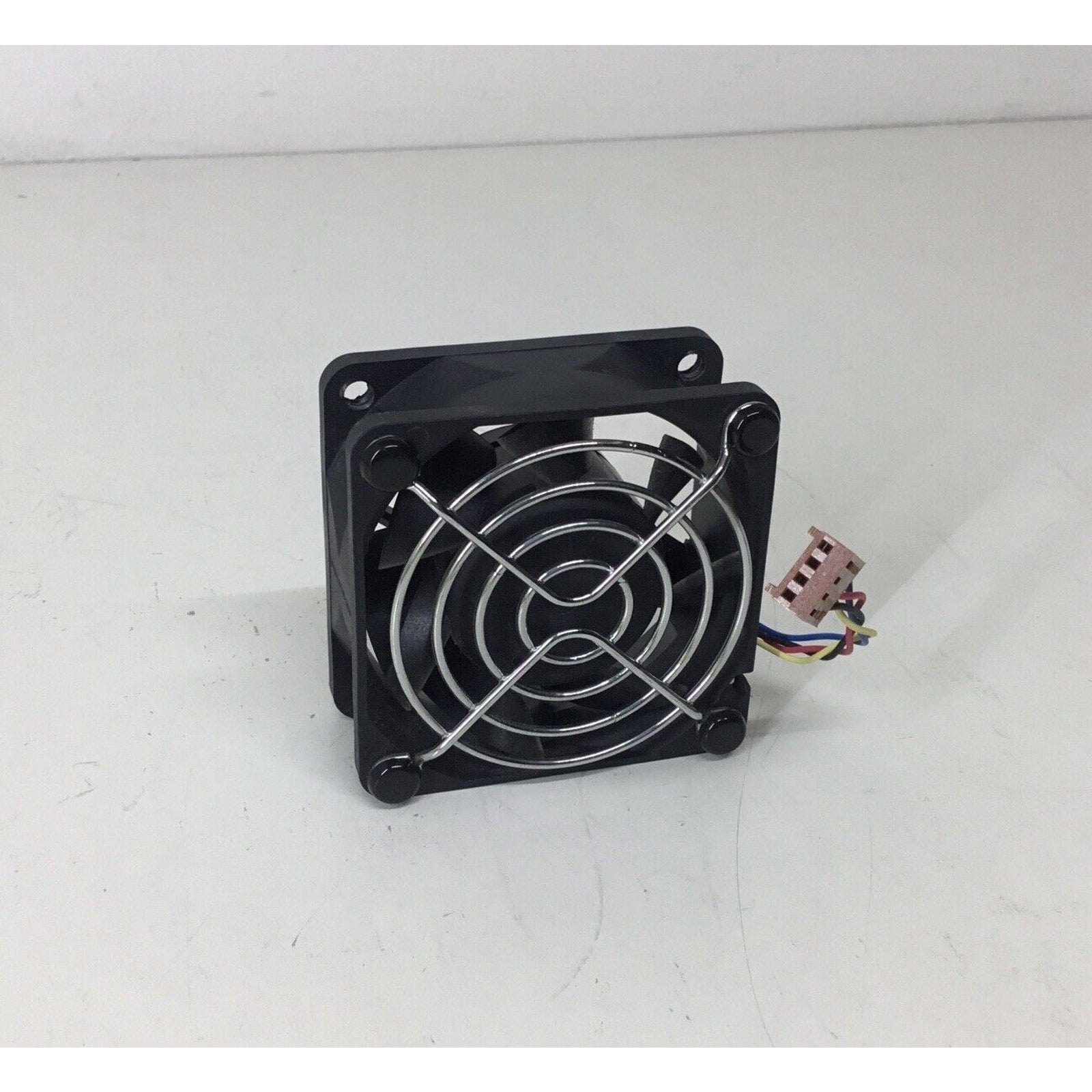 Delta AUB0612VH DC 12V 0.36A 4Pin Cooling Fan