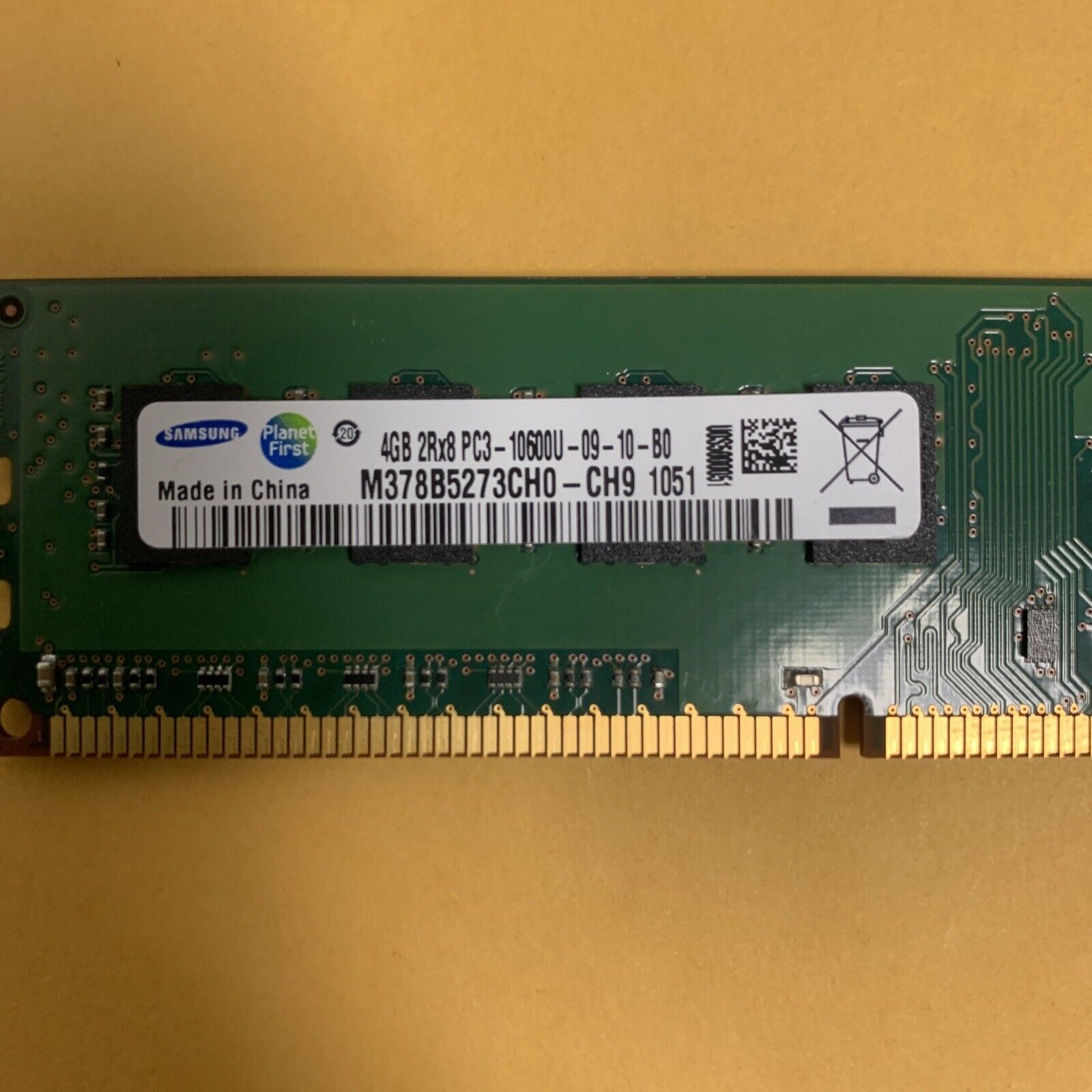 Samsung PC3-10600 non-ECC Unbuffered DDR3 4GB Memory Module (M378B5273CH0-CH9)