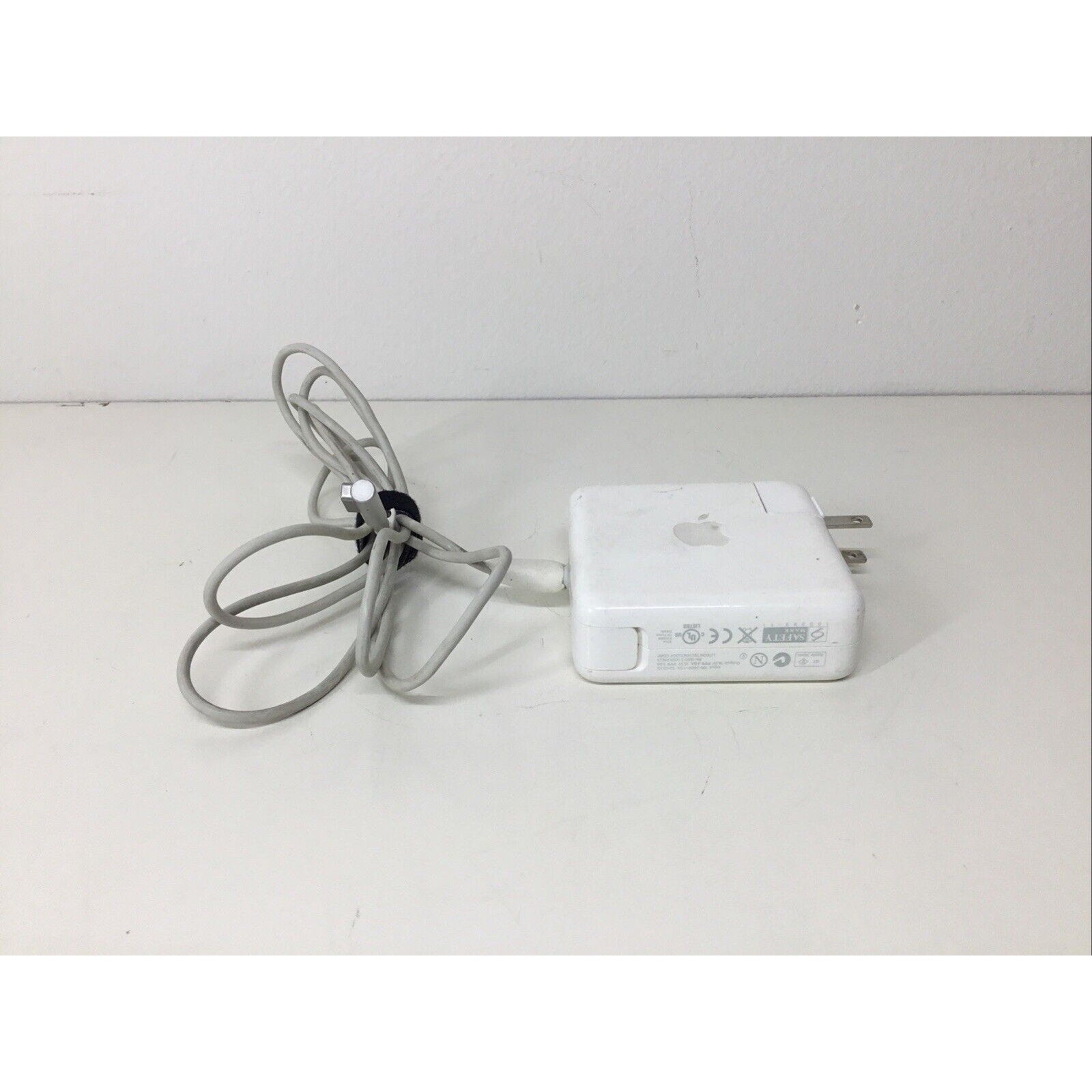 Apple MacBook Pro A1286 15" Silver Laptop 2010