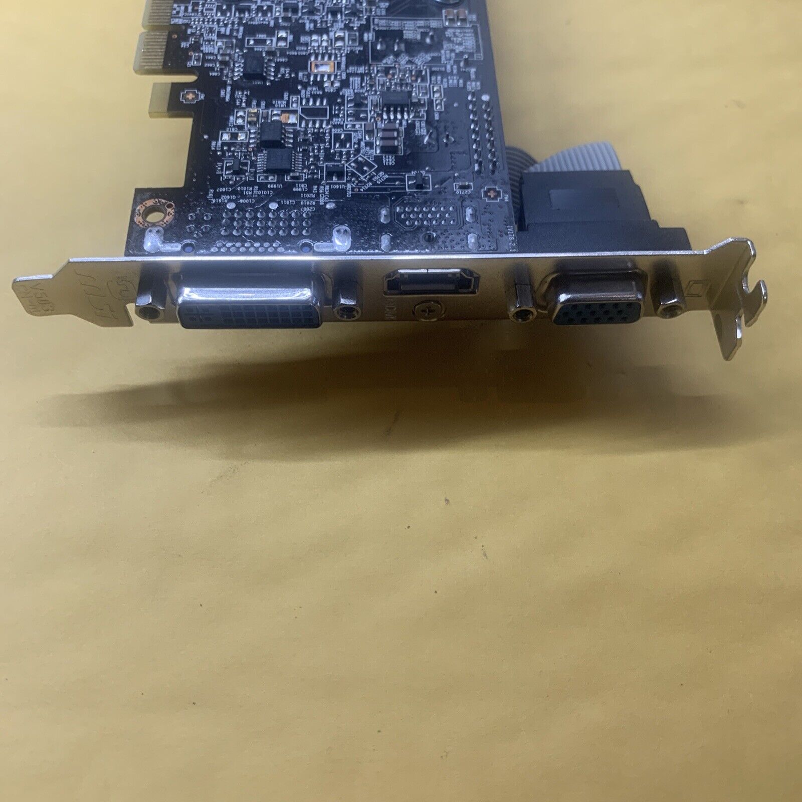 MSI R4550 MD1GH R4550-MD1GH 1GB PCI Express 2.0 x16 2560 x 1600 HDMI Video Card