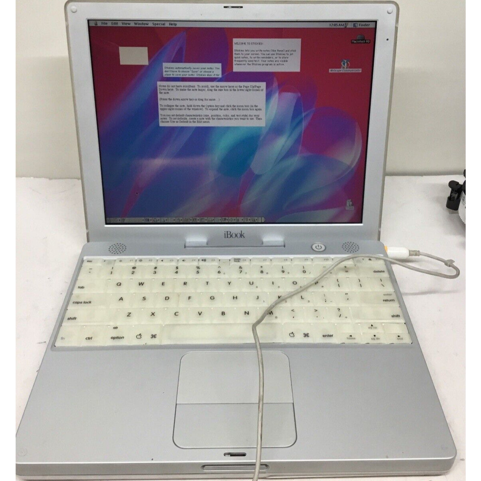 Vintage Apple iBook A1005 G3 Laptop PowerPC 600 MHz 128MG Mac OS X