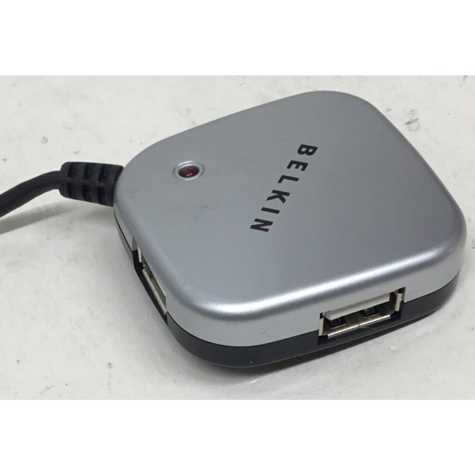 Belkin F5U407 Hi-Speed USB 2.0 4-Port Hub (Silver)