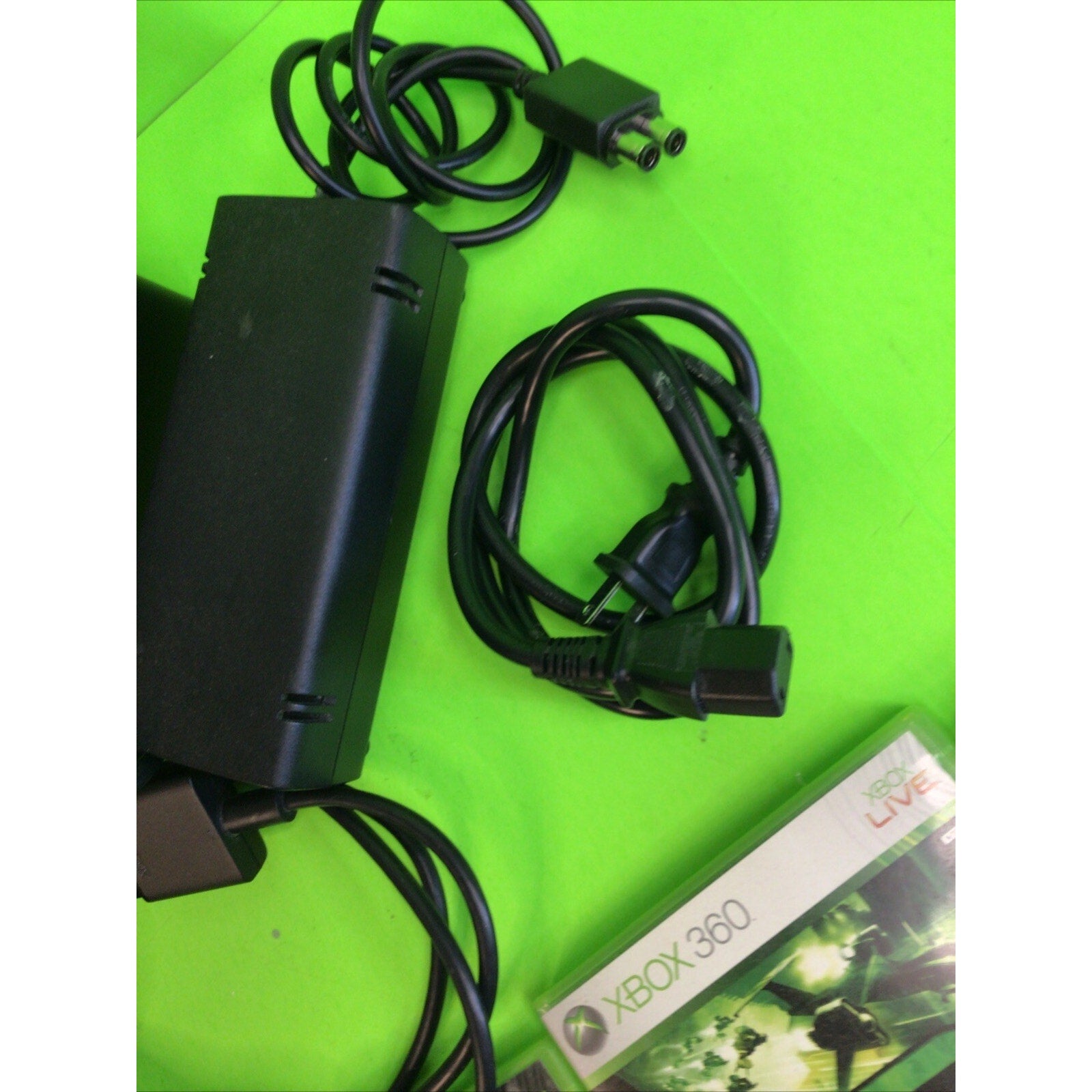 Microsoft Xbox 360 S 2GB Console Bundle With Kinect 2 Controllers 5 Games