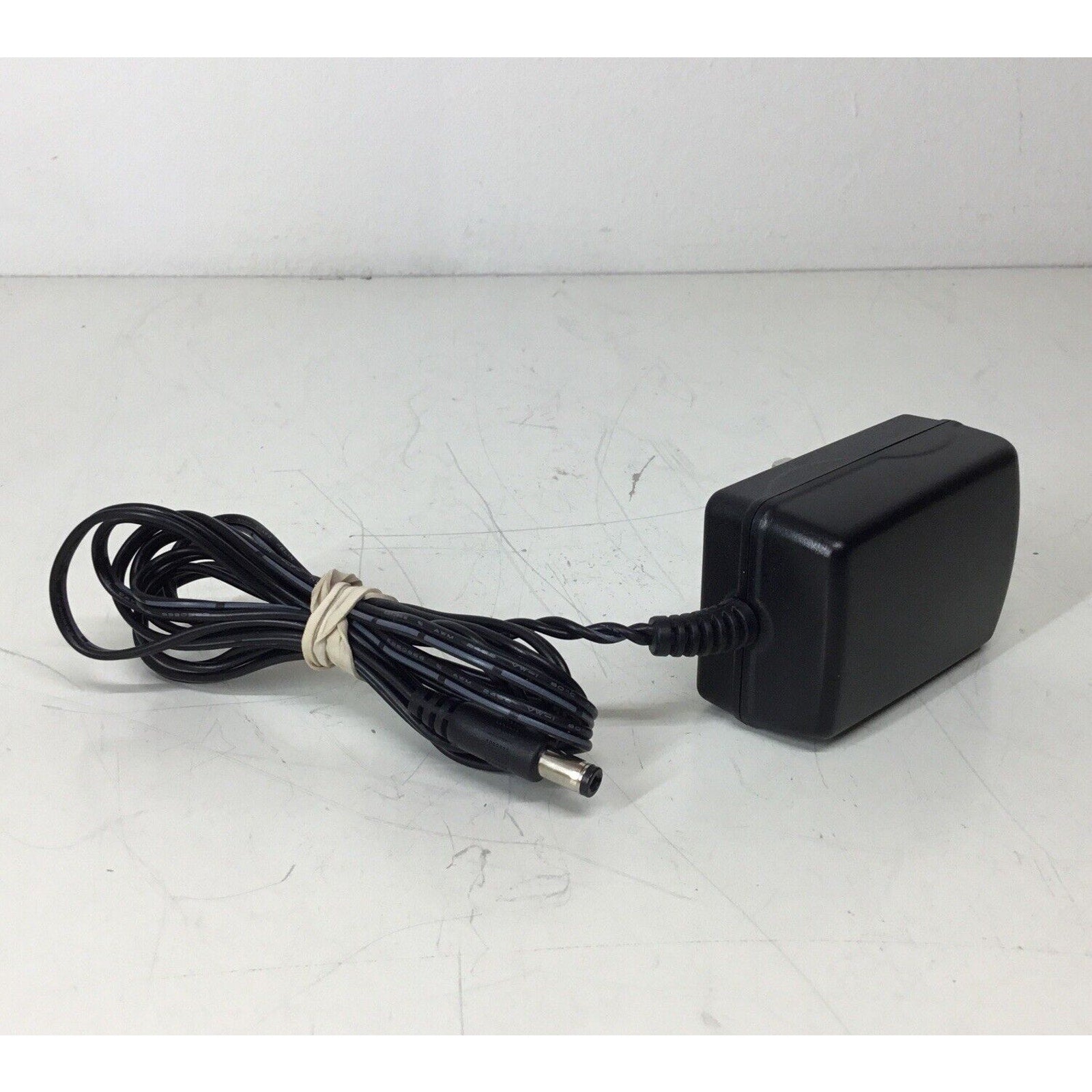 Power Supply Adapter YJS03-0902000U 100-240V 50/60Hz 500mA 9.0V 2000mA For Altec