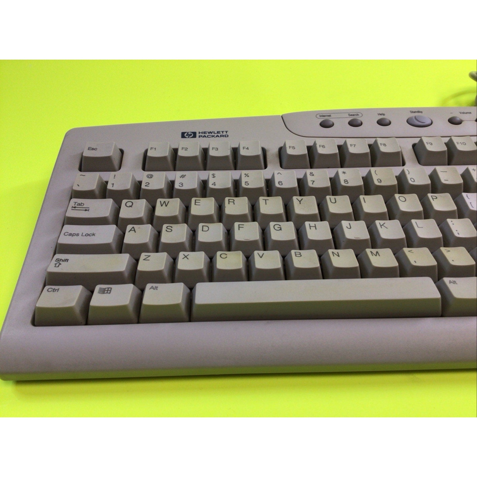 Vintage Hewlett Packard PS/2 Keyboard Model 5129 P/N 5183-7399