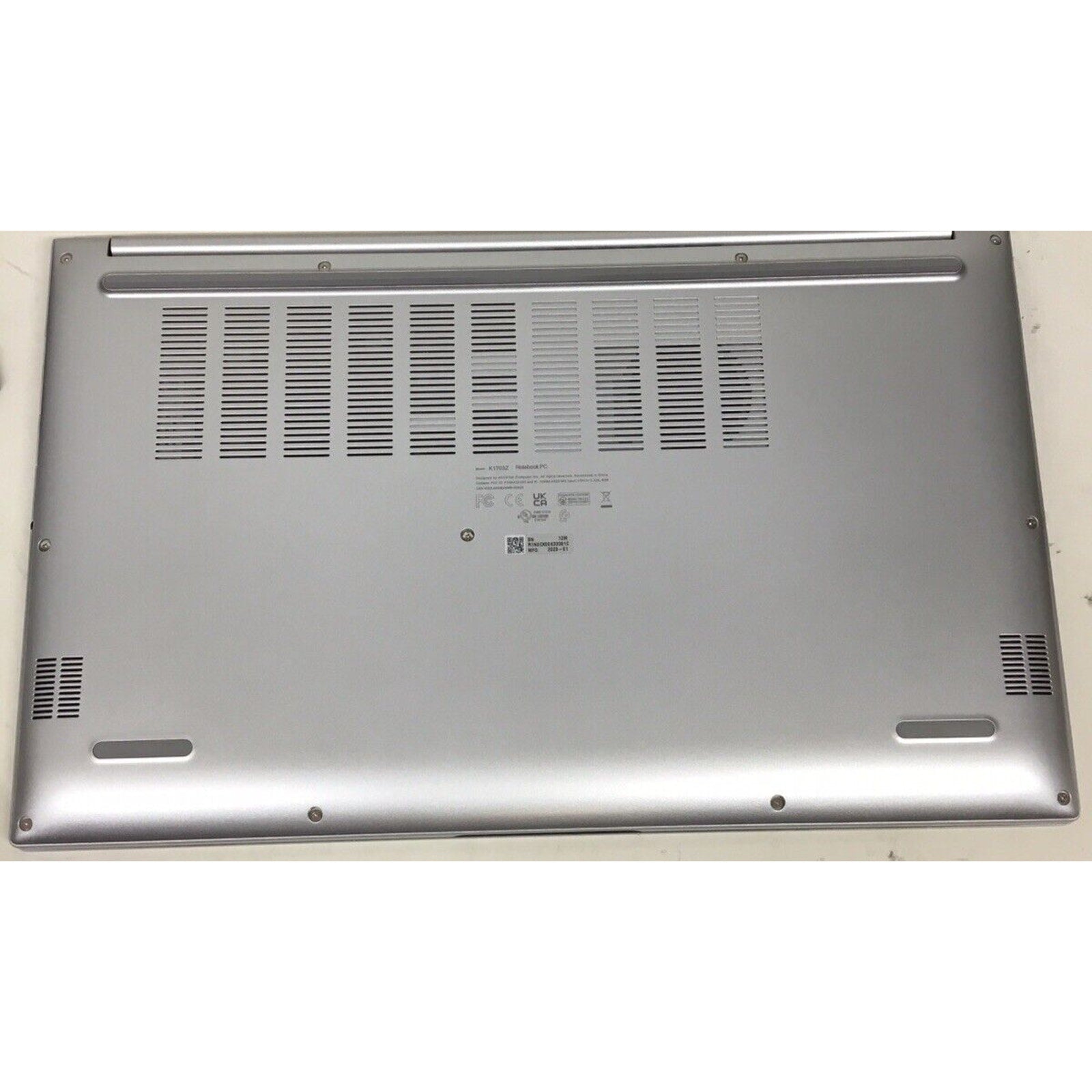 Asus VivoBook K1703ZA Core™ i3-1220P 500GB SSD 16GB 17.3" (1920x1080) WIN11