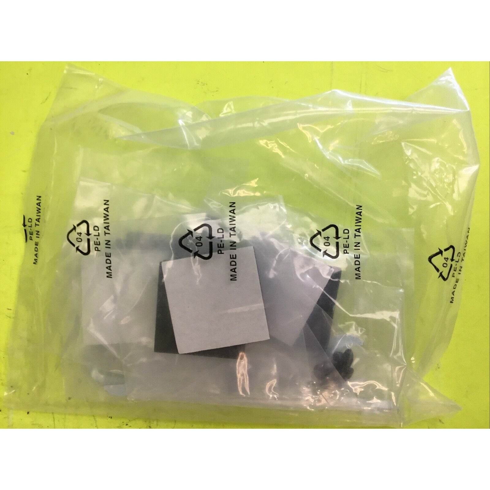 MonMount iPad Mounting Bracket with iPad 6th Gen Bundle