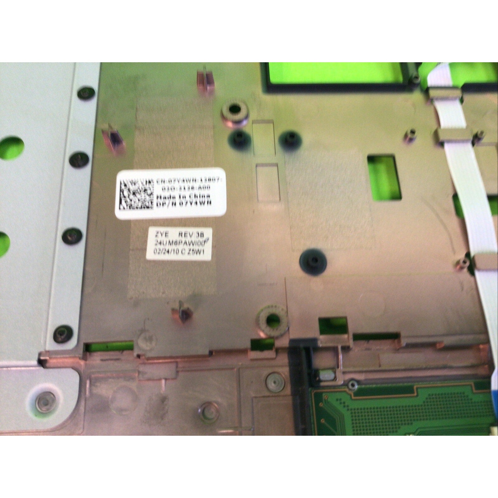 DELL INSPIRON 1564 PALMREST W/ TOUCHPAD RIBBON