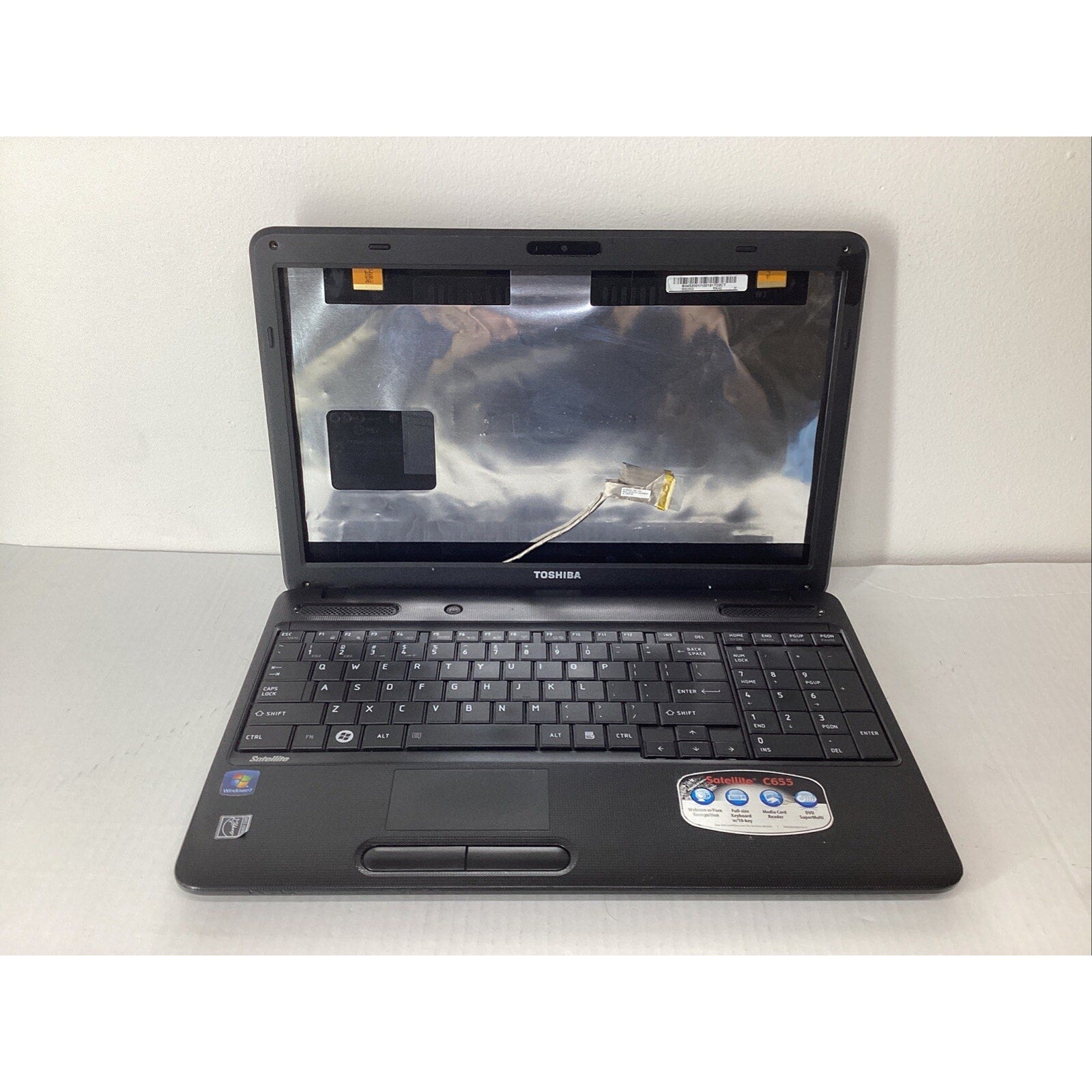Toshiba Satellite C655D-S5302 Laptop No RAM, HDD, Battery, Screen - Parts Only