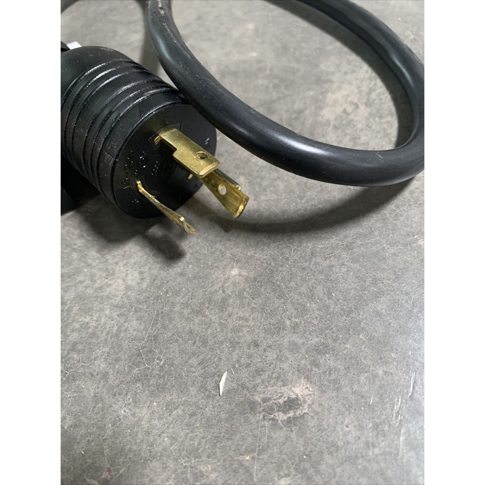 3ft L5-20 to C19 15A 125V 1875W 14AWG Server Power Cable - 3 Feet